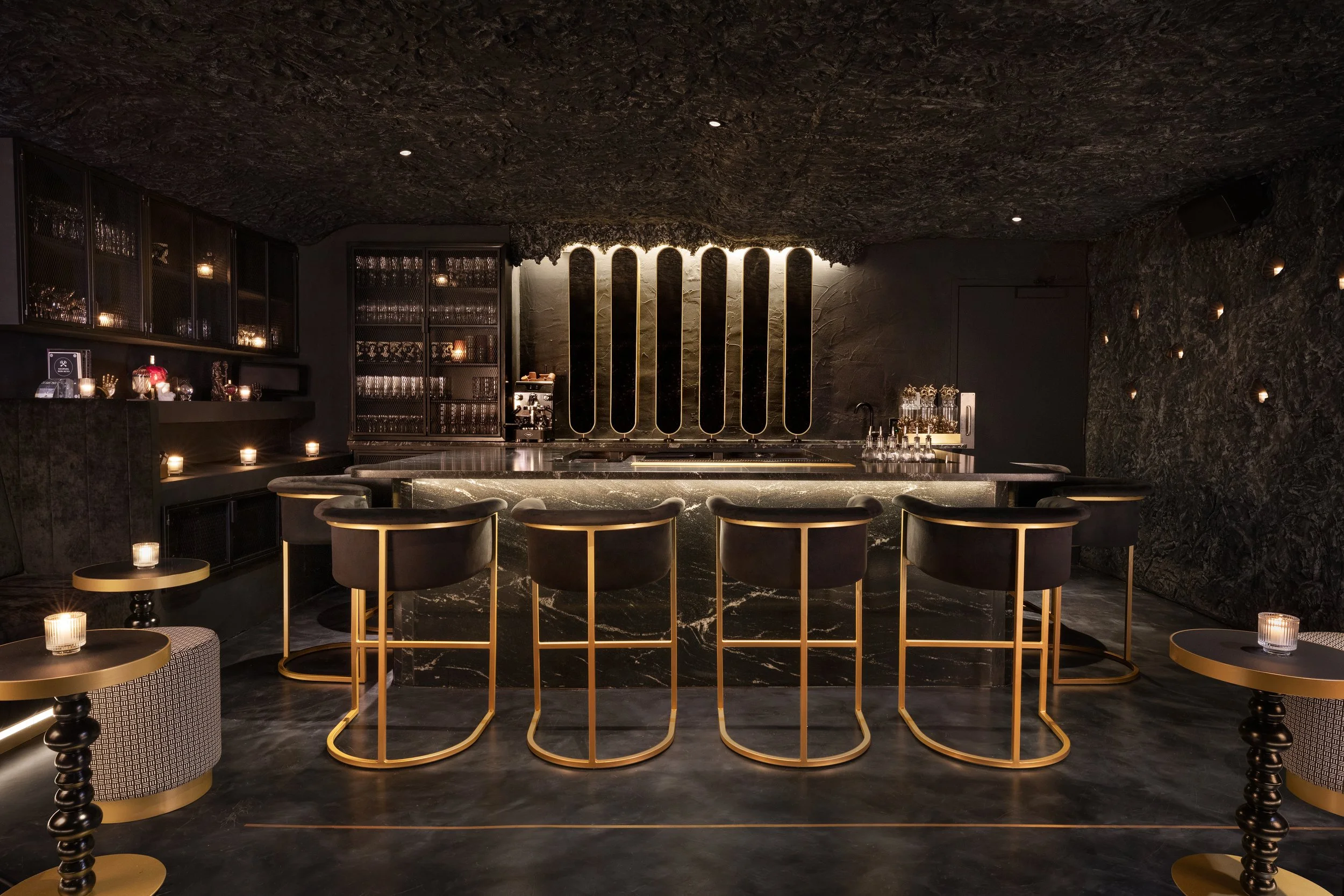 Exploring Boston's Cocktail Scene: A European-Inspired Adventure at Hecate