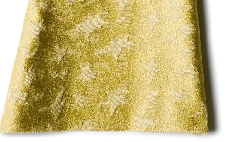 Paris l’après-midi, Textiles, etoile bouton d'or.jpg