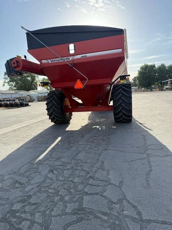 2008 UNVERFERTH MANUFACTURING 8250 GRAIN CART