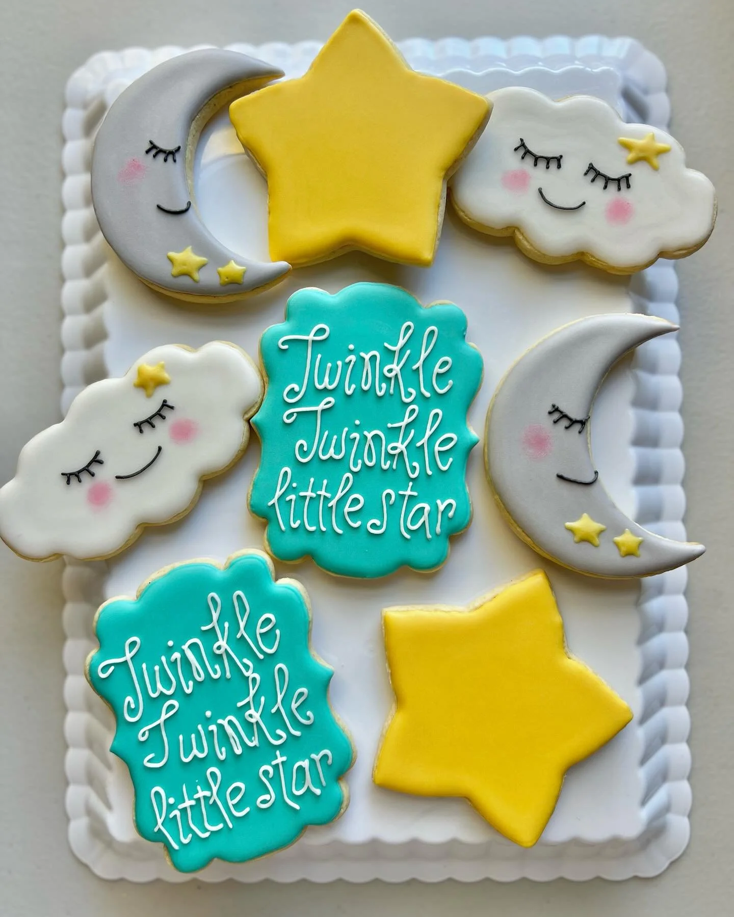 Nothing makes me happier knowing a pregnant mama is enjoying cookies somewhere. You deserve it! Congrats! 🍼👶🏻🍪🌕✨🤍 #babyshower #babyshowerbaltimore #mama #sugarcookies #bakedgoods #edibleart #food #twinkletwinklelittlestar #baby #baltimore #balt