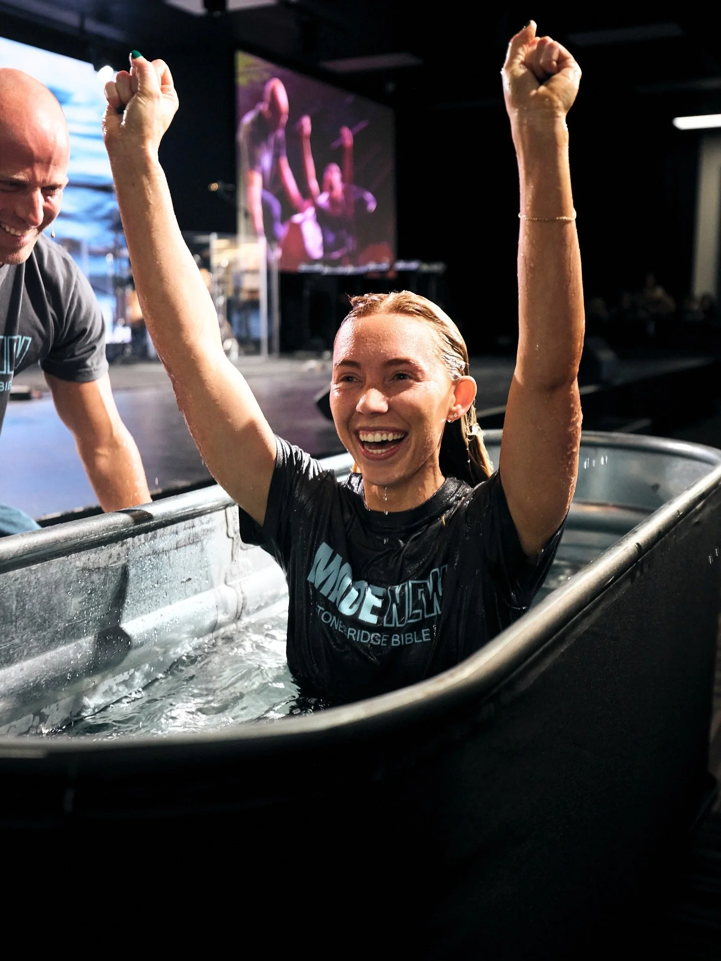 This past Sunday, 12 members of our Stonebridge Bible family got baptized! What an INCREDIBLE weekend celebrating new life in Christ! 🙌 Praise God that we got to hear story after story of God’s transforming power! 
Buried with Christ, raised