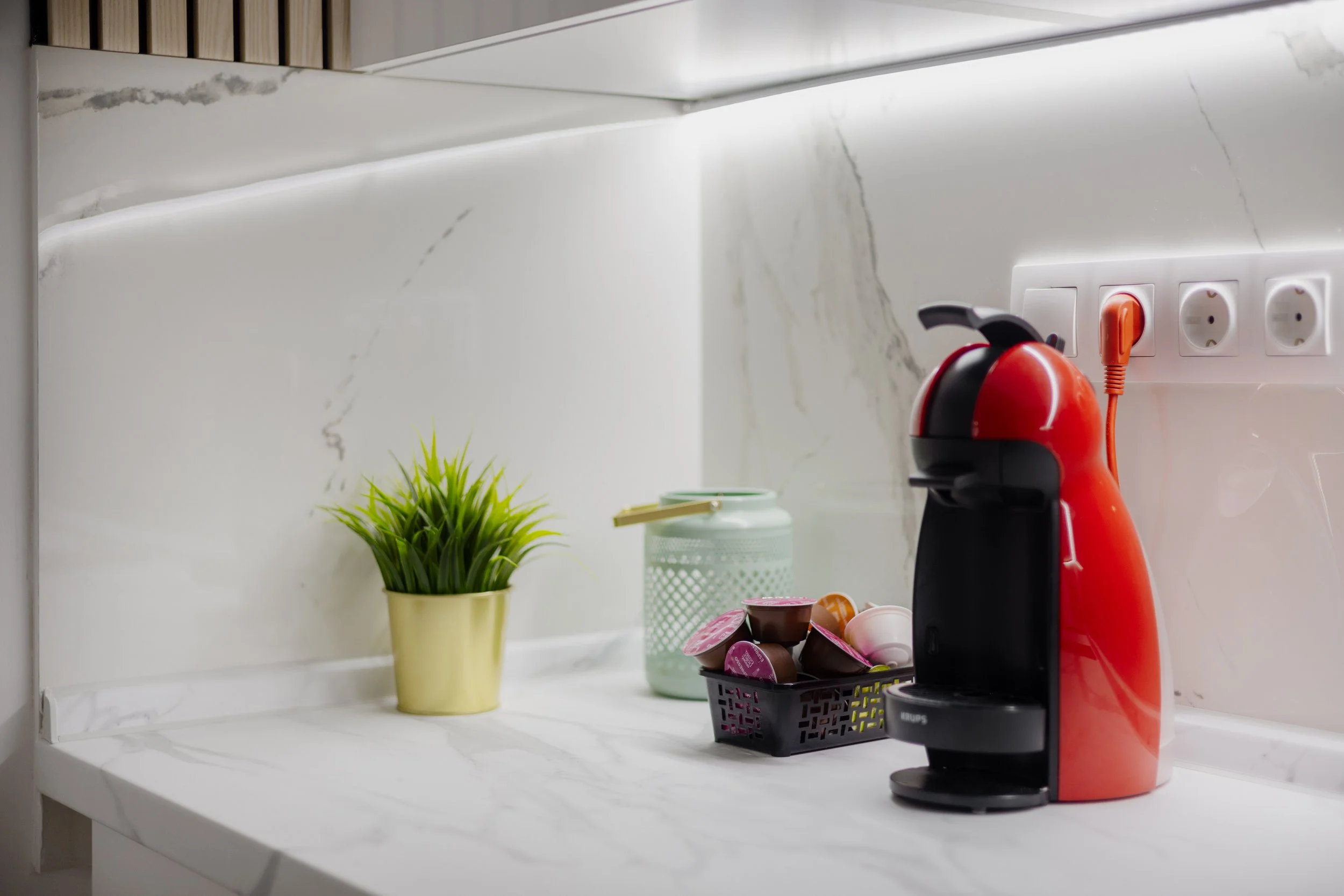 Goldie Central Apartment-11.jpg