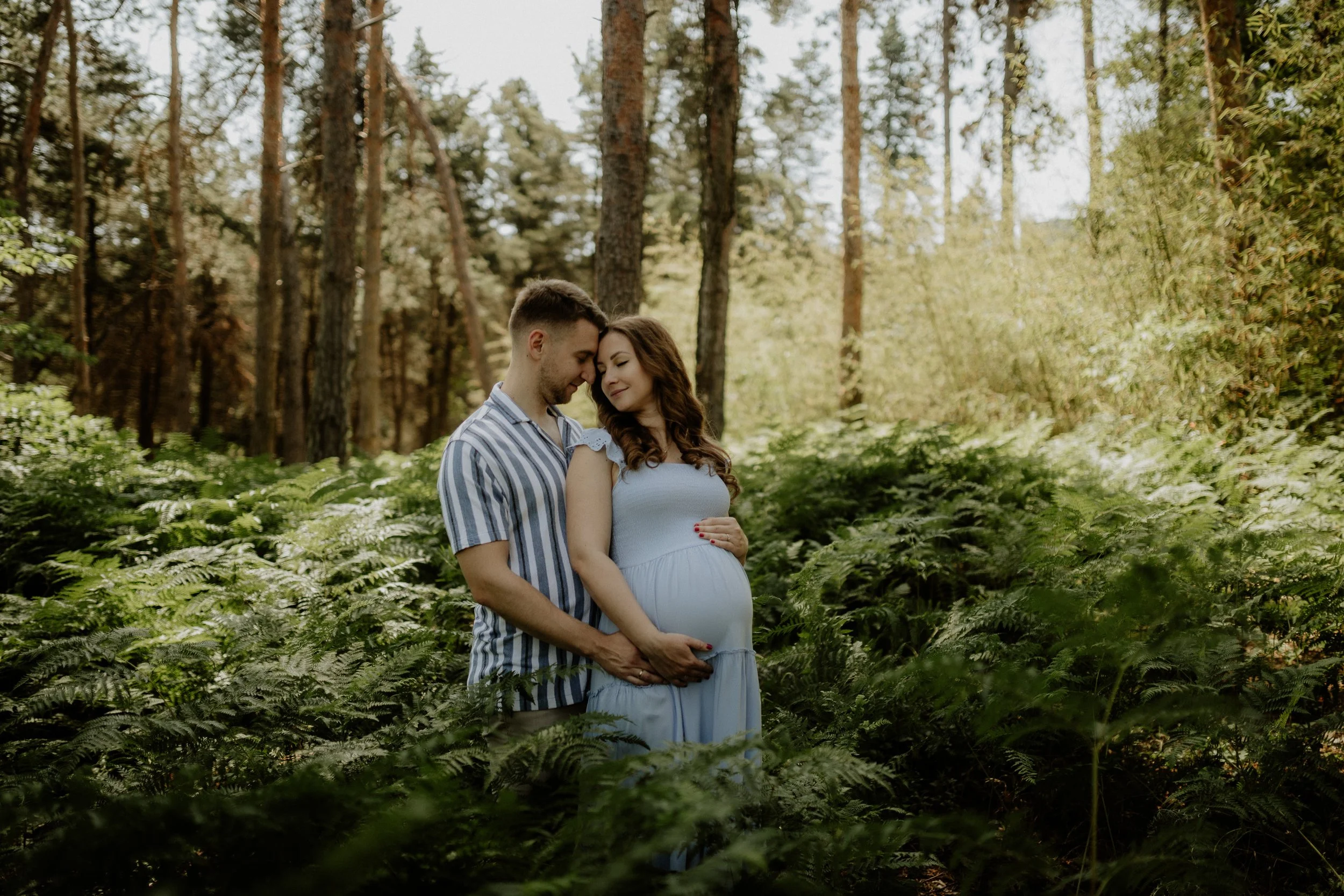 Kismama fotózás a debreceni Botanikus kertben