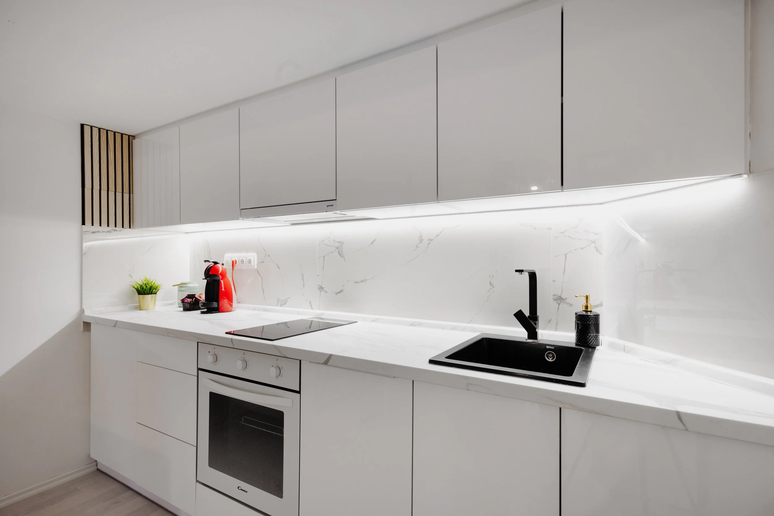 Goldie Central Apartment-5.jpg