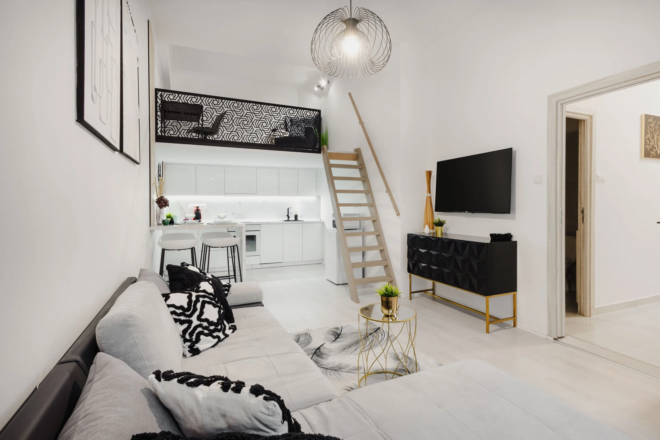 Goldie Central Apartment-1.jpg