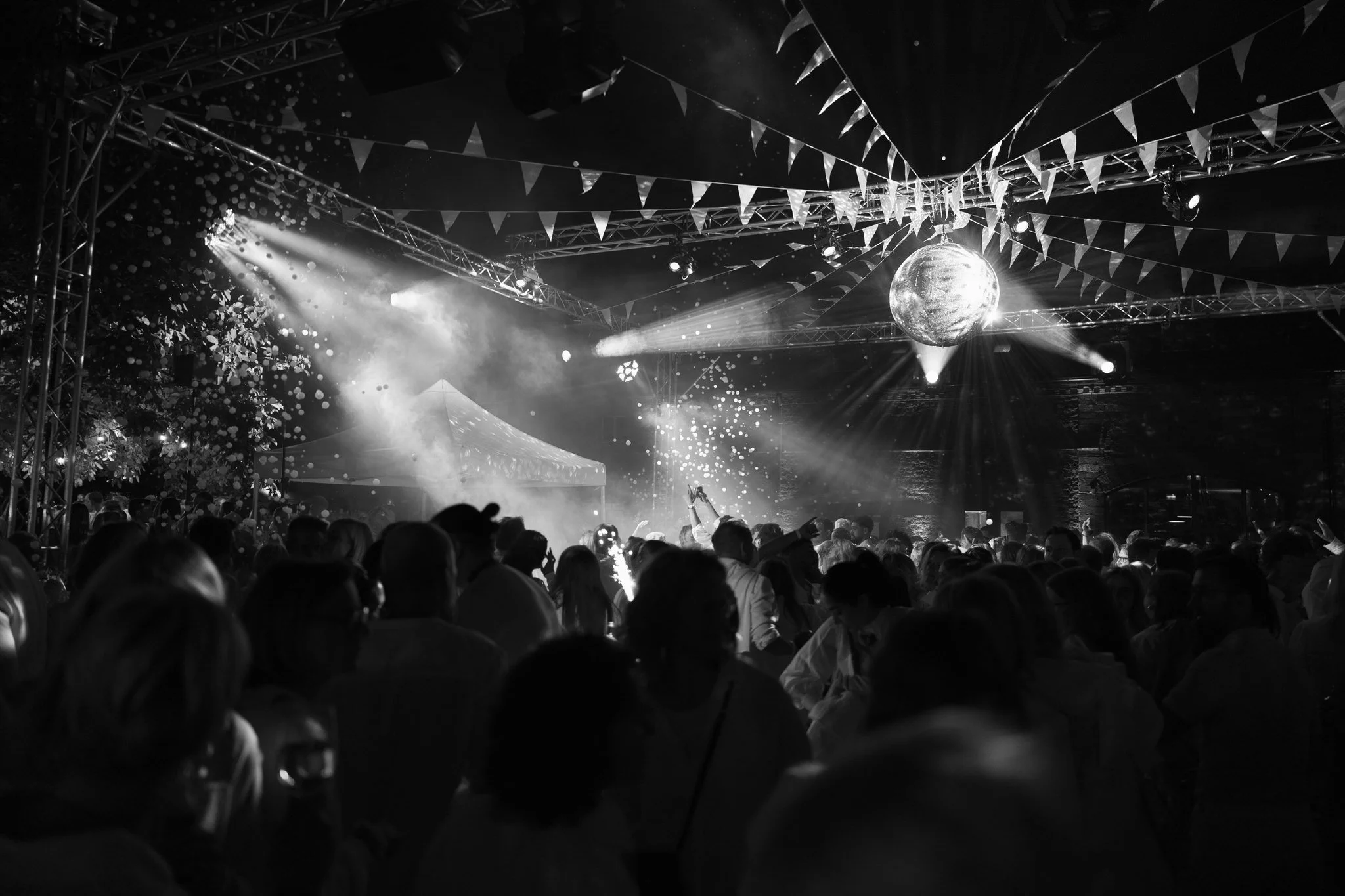 Gutshof-ladenburg_white-party_alstede-weddings_hochzeitsfotograf_kevin-alstede-henkel-195.jpg