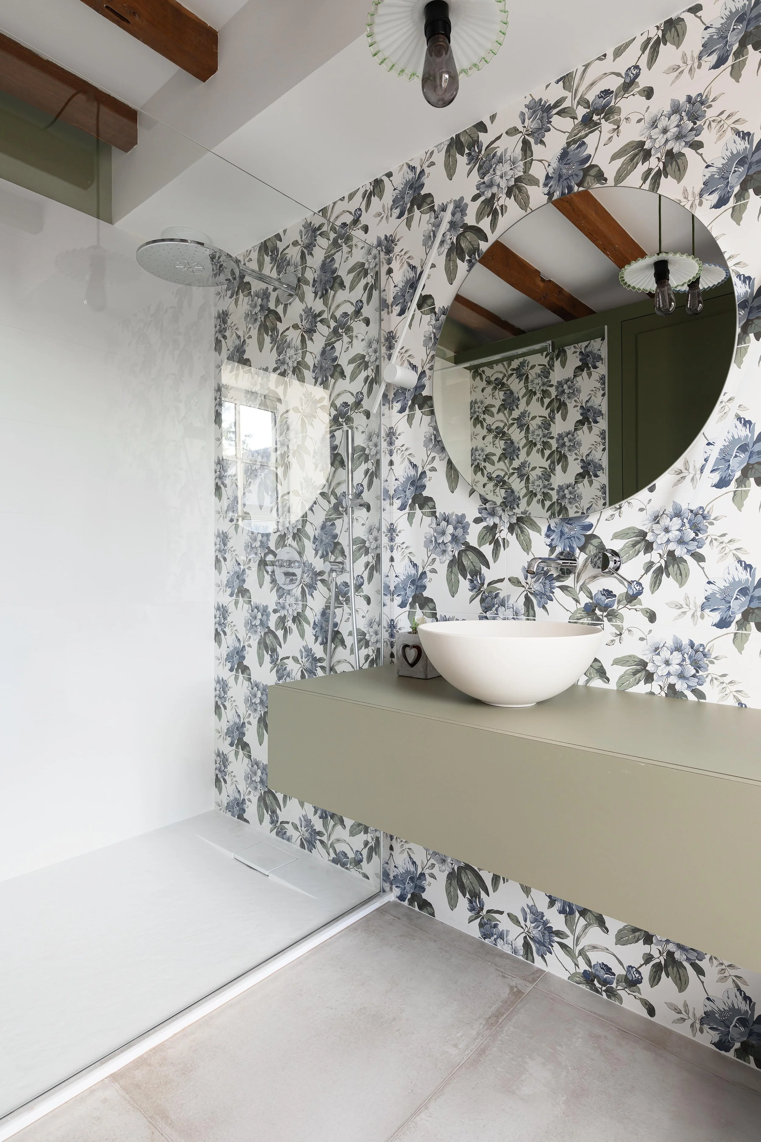 202529-INT60  Lite.jpg