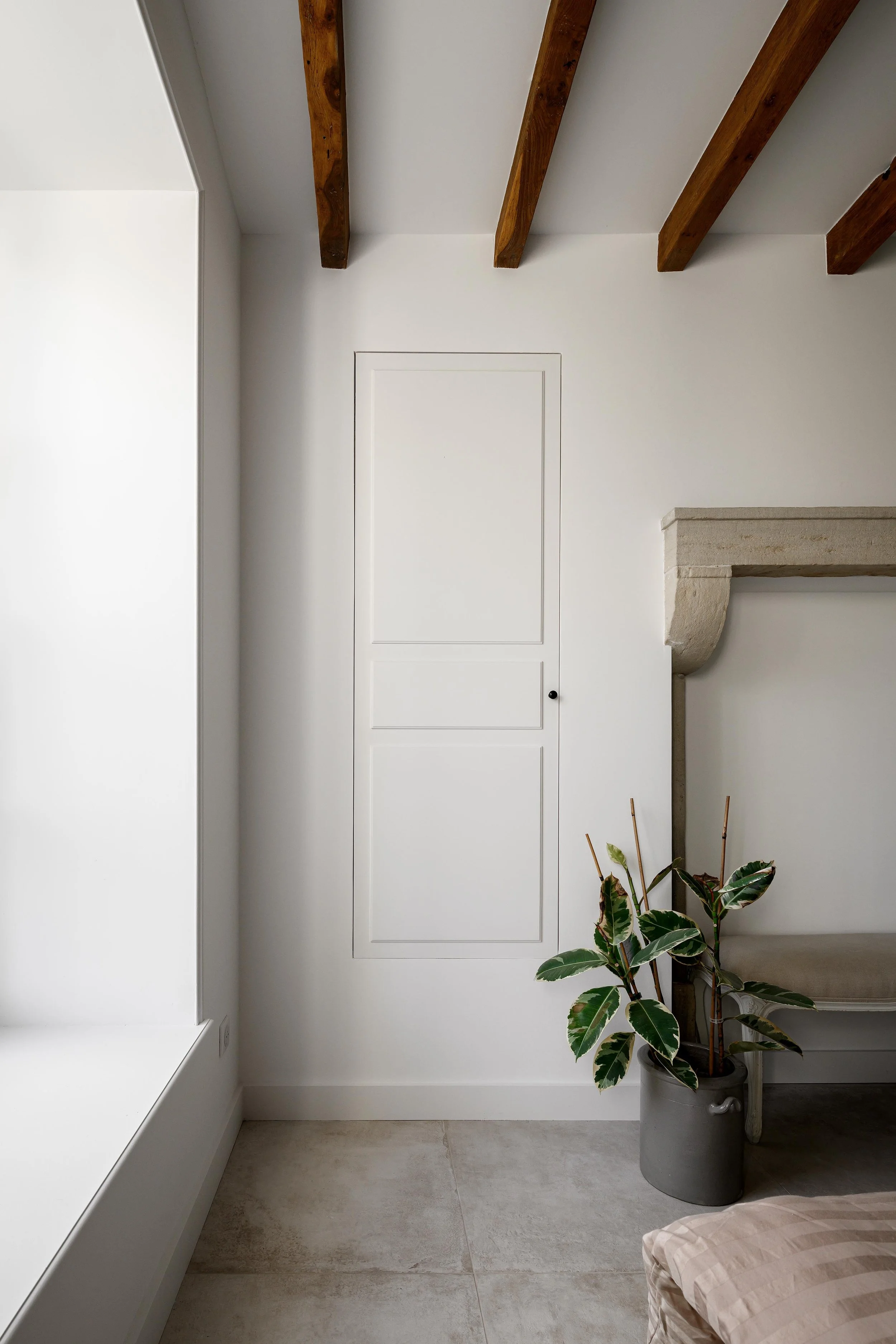 202529-INT56  Lite.jpg