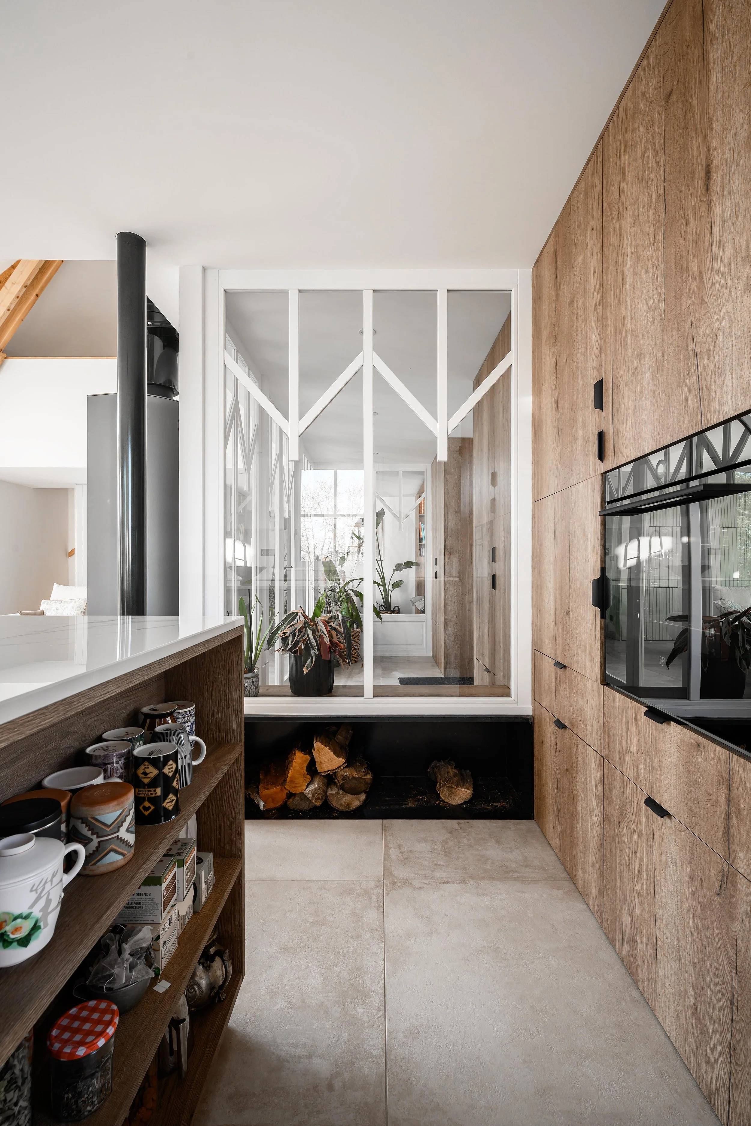 202529-INT42  Lite.jpg