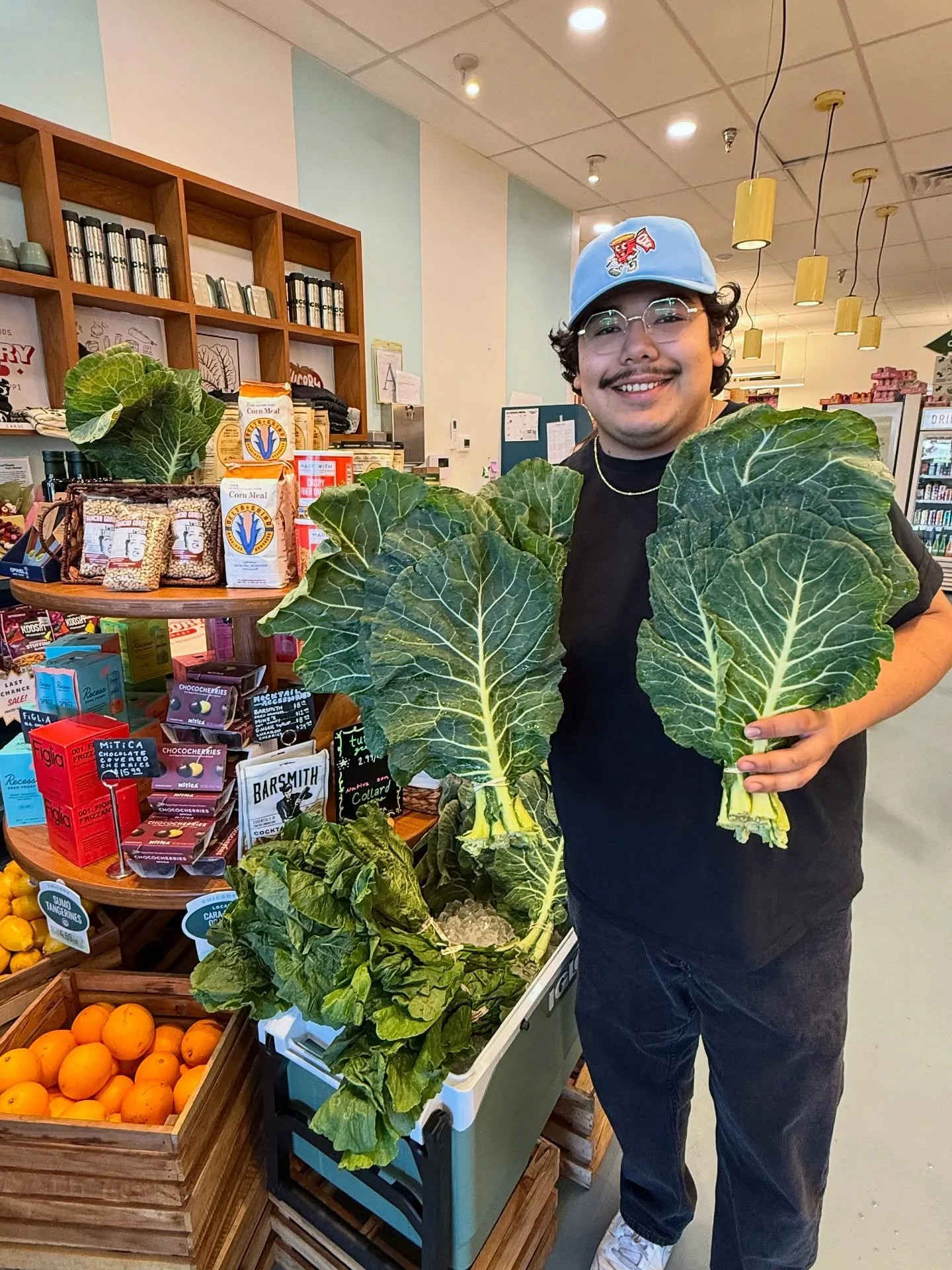 ✨🥂 It&rsquo;s NYE and we&rsquo;re OPEN with goodies! 🥂✨ 

Need greens and peas today? We have it all! We&rsquo;re stocked on:

🥬 fresh local greens and cabbages from @nativeson.farm 
🫘 dried local blackeyes from @camelliabeans 

Don&rsquo;t feel 