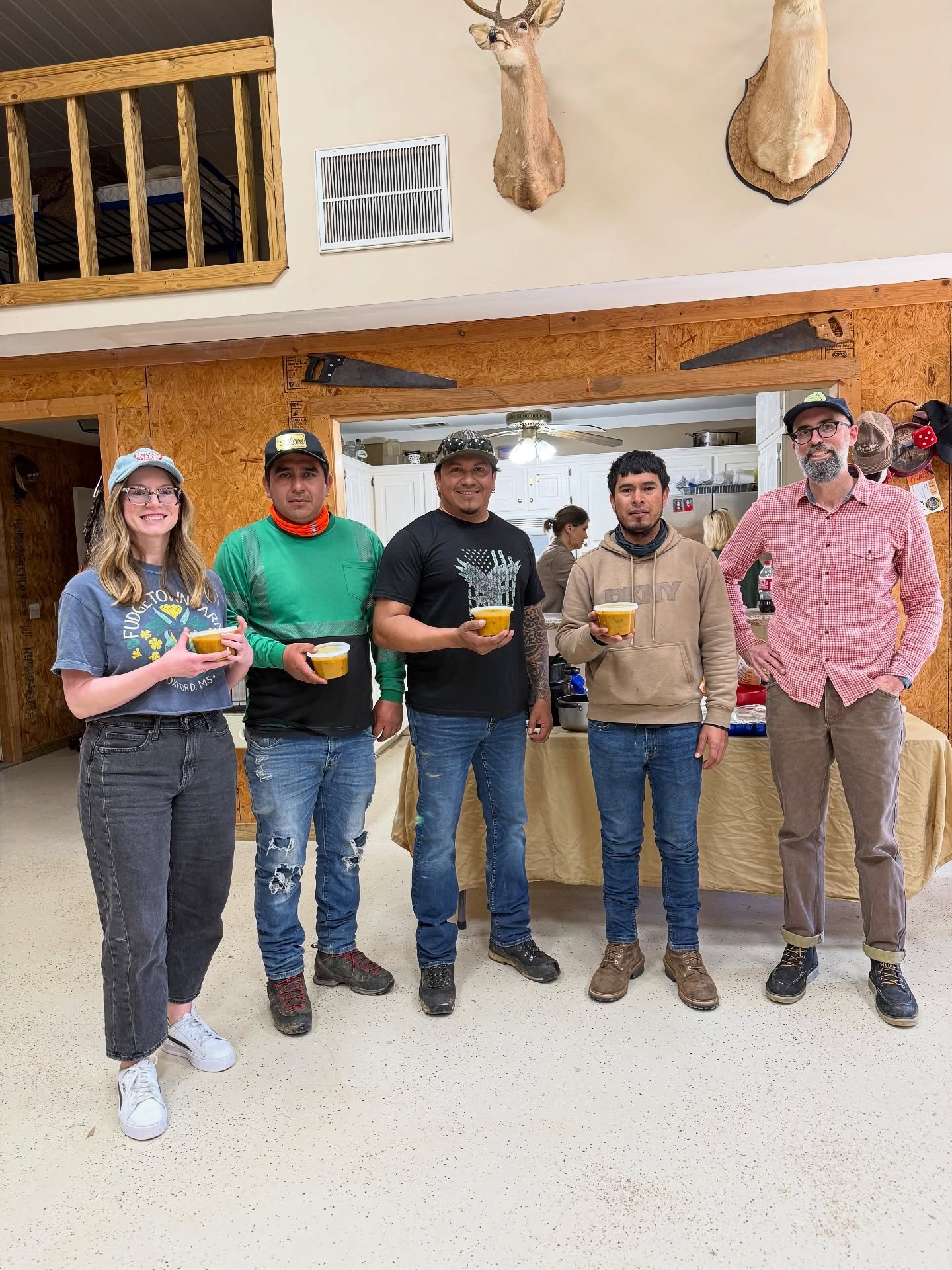 🥬 We love our community 🥬

We were honored to feed folks in Taylor today at West Union Baptist Church. Many people in this community still don&rsquo;t have power or means to eat a hot meal.

We also fed lineman from @northeastpower who have worked 