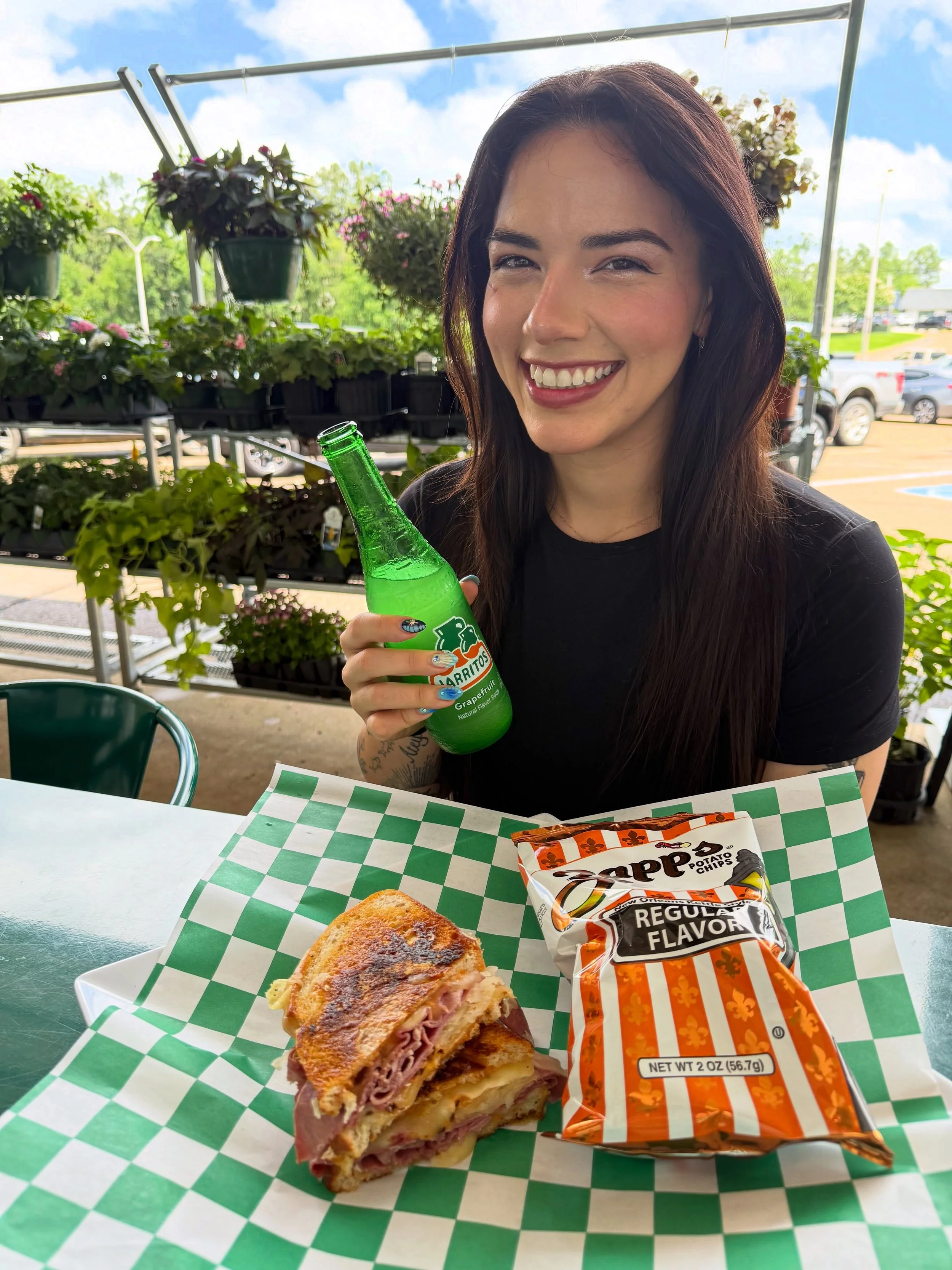 🥪 Stop by for lunch! 🥪

Our patio is the perfect lunch spot. Come support your local farmers at the Saturday morning farmers market and stay for a bite to eat.

And don&rsquo;t forget about our sandwich club for loyalty members&mdash;buy 10 get one