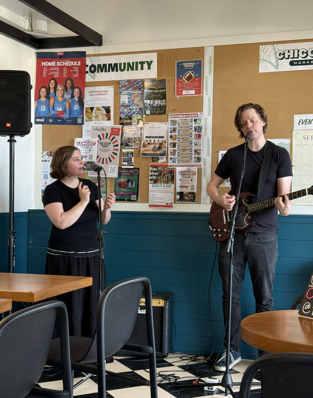 Live Music by The Kites
