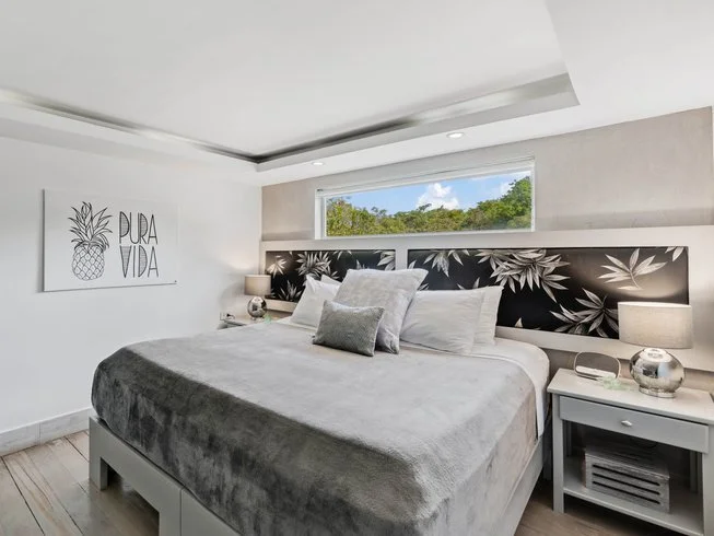 iguana surf camp bedroom.jpg