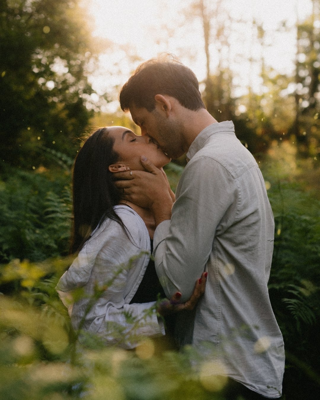 6 anledningar till att mina brudpar v&auml;ljer mig:

1. F&ouml;r min fantasy-vibe. Det finns gott om blivande brudar i detta avl&aring;nga land som &auml;r booktokers, fantasy-n&ouml;rdar, rollspelare, cosplayare, etc etc, som dr&ouml;mmer om att f&