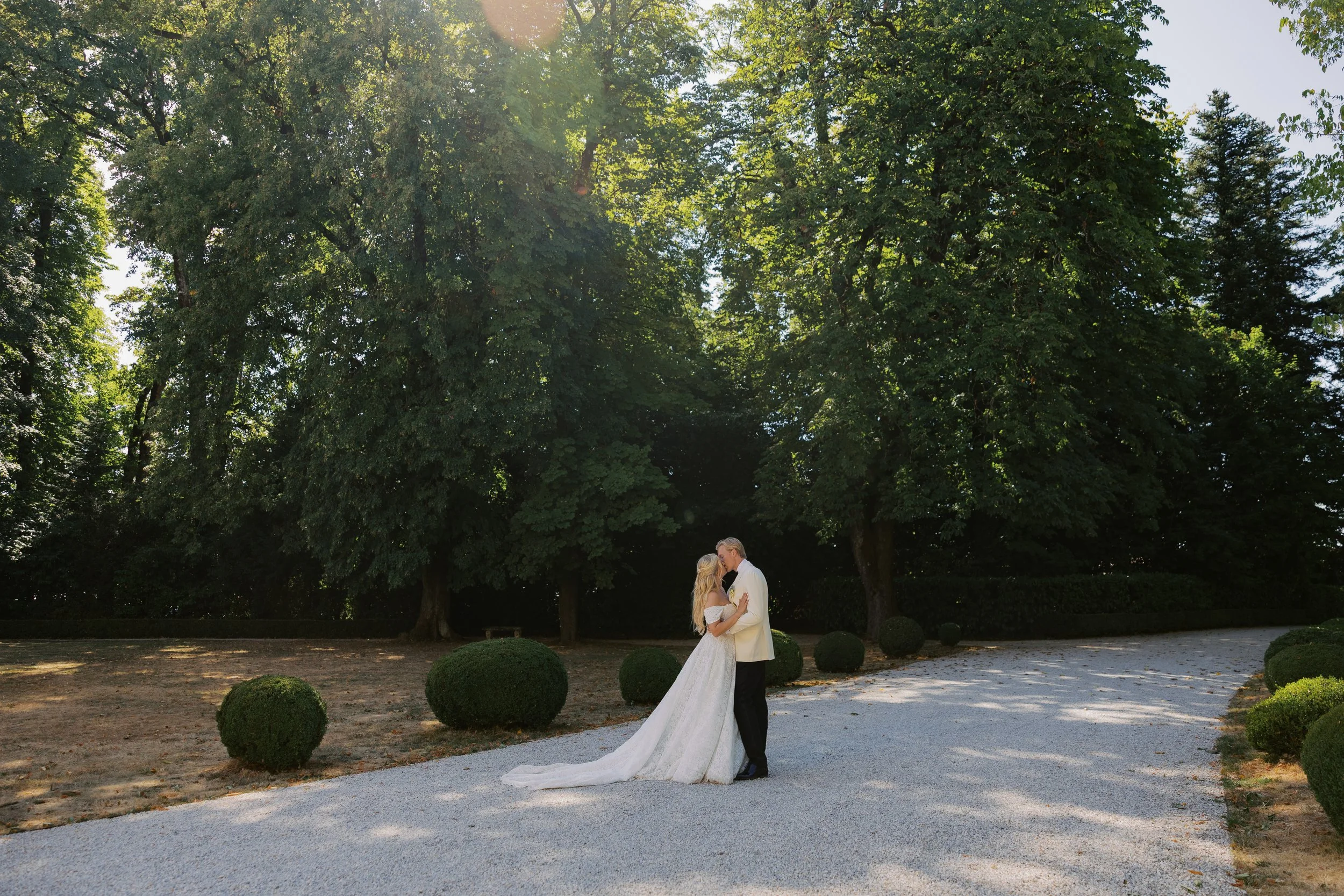 Sarah &amp; David - ett magiskt slottsbröllop i södra Frankrike