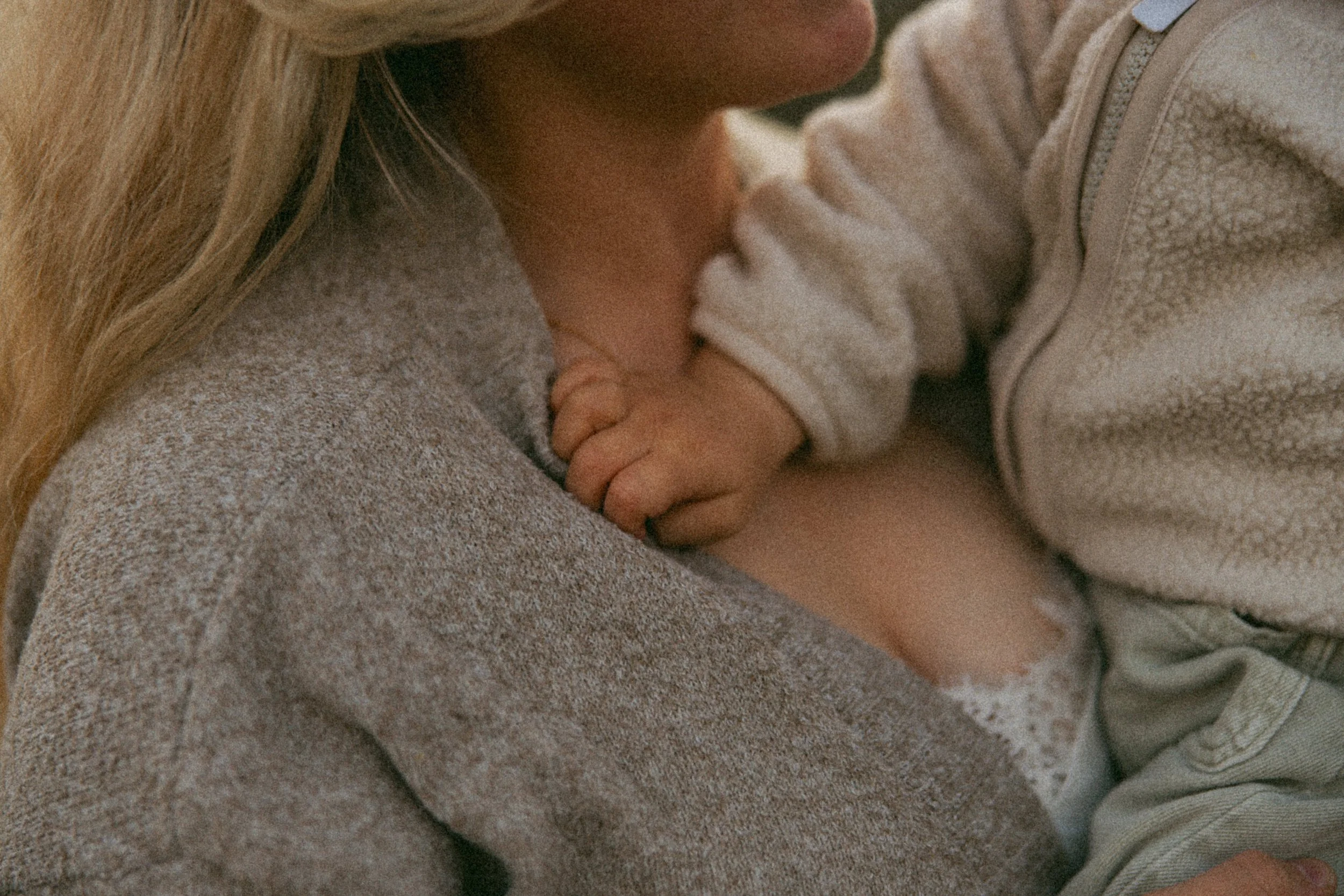 FamiljenErkenstamLilja_Familjefotografering-157.jpg