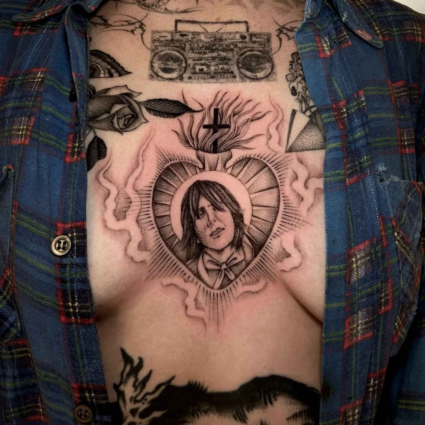 Check your calendars 📅 and make some time to come in and get tatted by @arialeetattoo4u . She has openings for this month. DM her directly or reply here to this post and we&rsquo;ll connect you. 
Swipe to check out some beautiful recent tattoos done