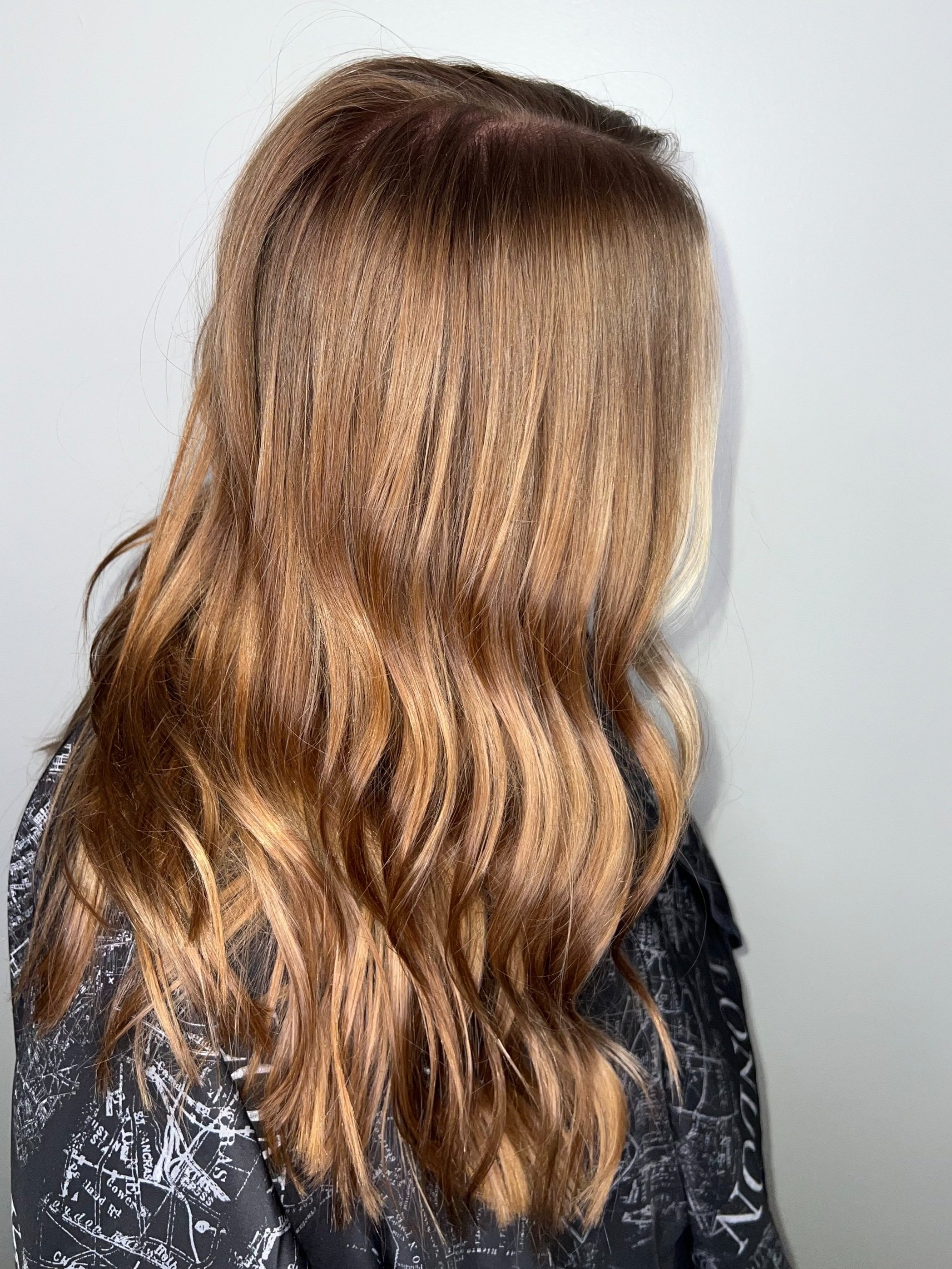 girl with face framing highlights