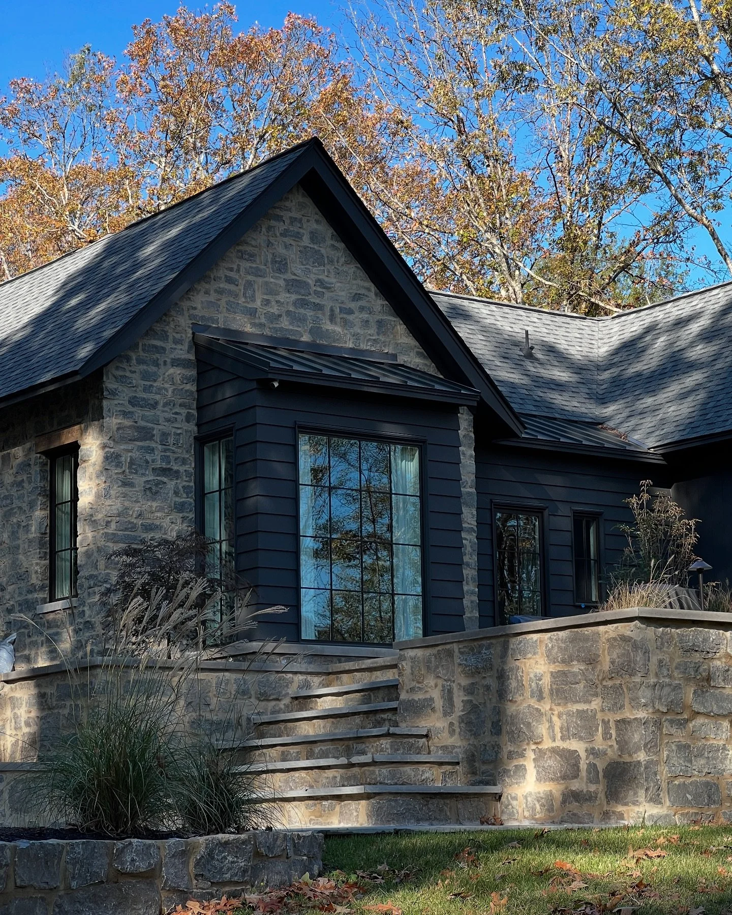 When the architect sends you shots of this home looking magical yesterday morning. ✨ #homebuilding #interiordesigner #memphisinteriordesign #nashvilleinteriordesign #homeinspiration