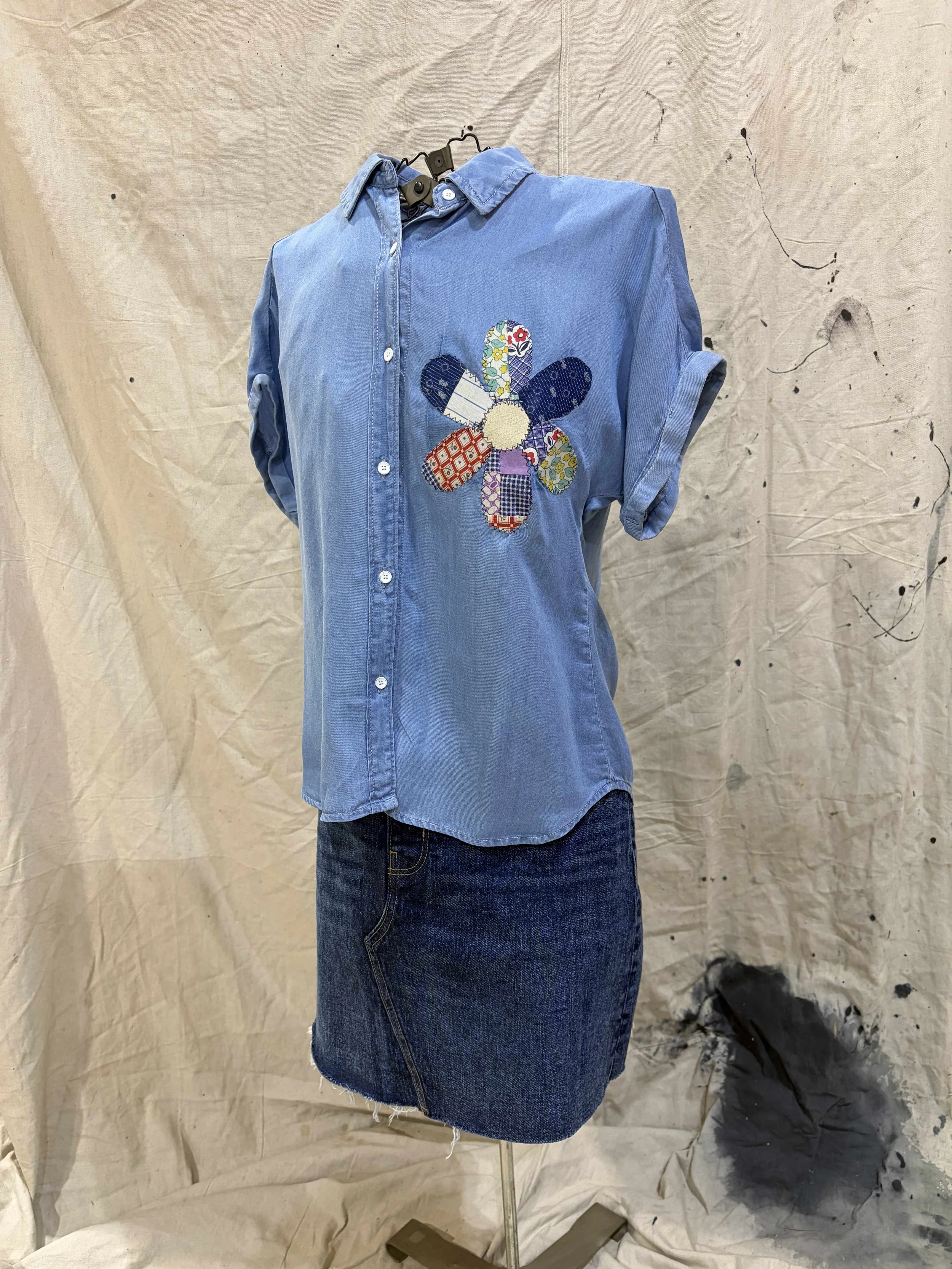 Short Sleeve Denim With Appllique Quilt Flower.jpg