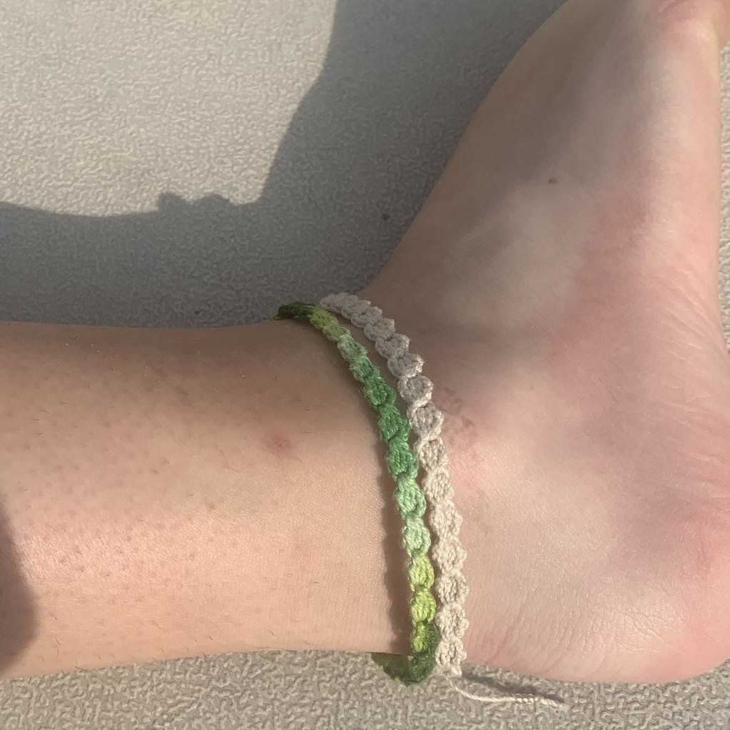 dainty 9 inch anklets.jpeg