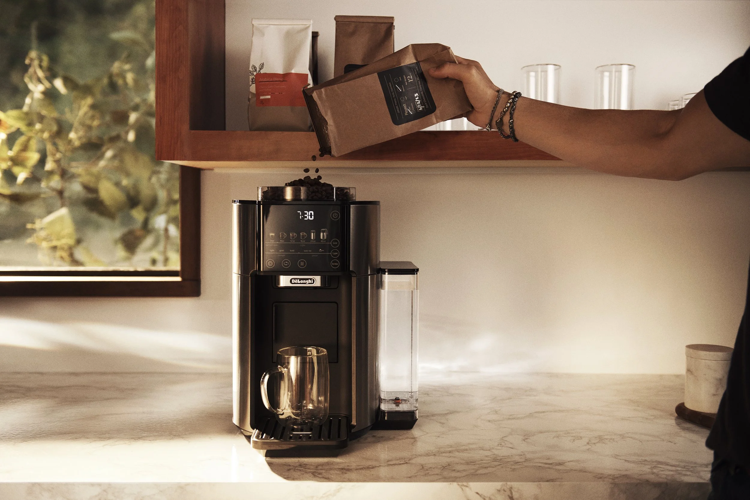 2022_06_28_DeLonghi_Still_Life_Shot_08_325_B.jpg