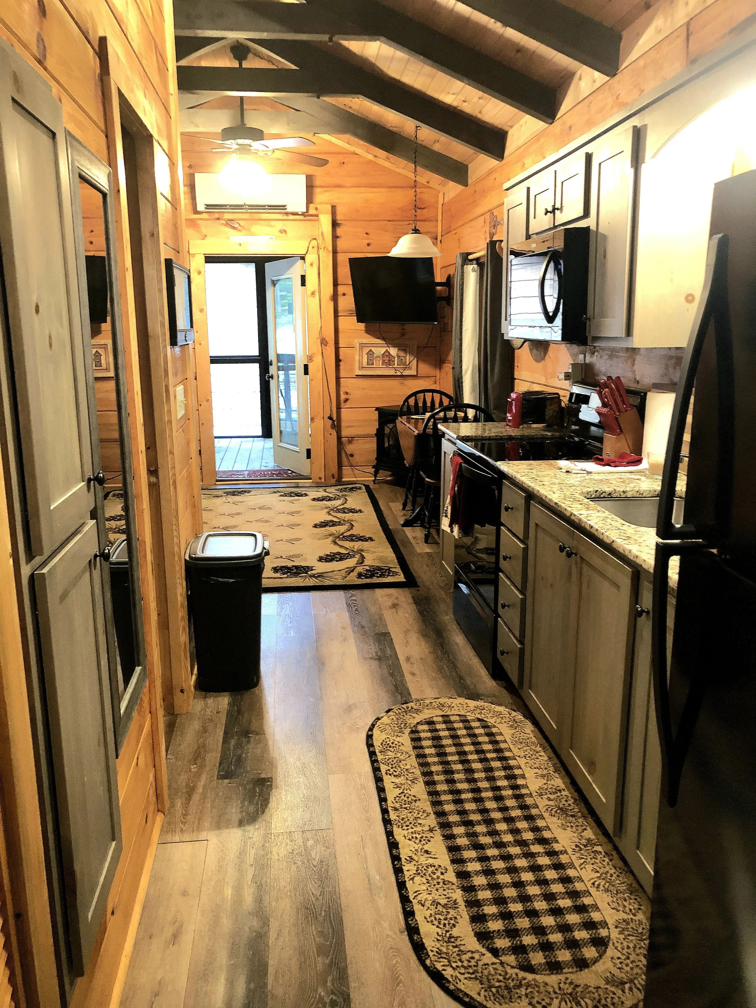 Copperhead lodge cabin rentals 45 best hotels.JPG