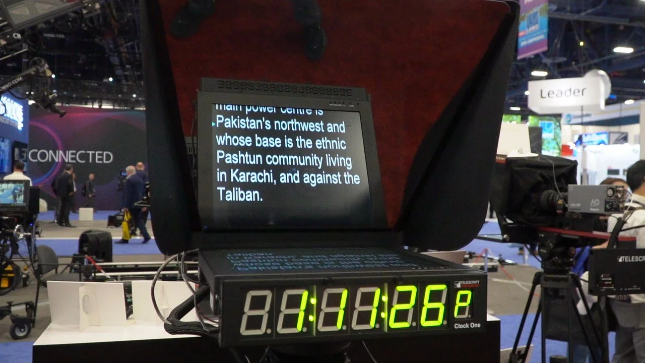 telescript-reference-monitor-broadcast-studio.JPG