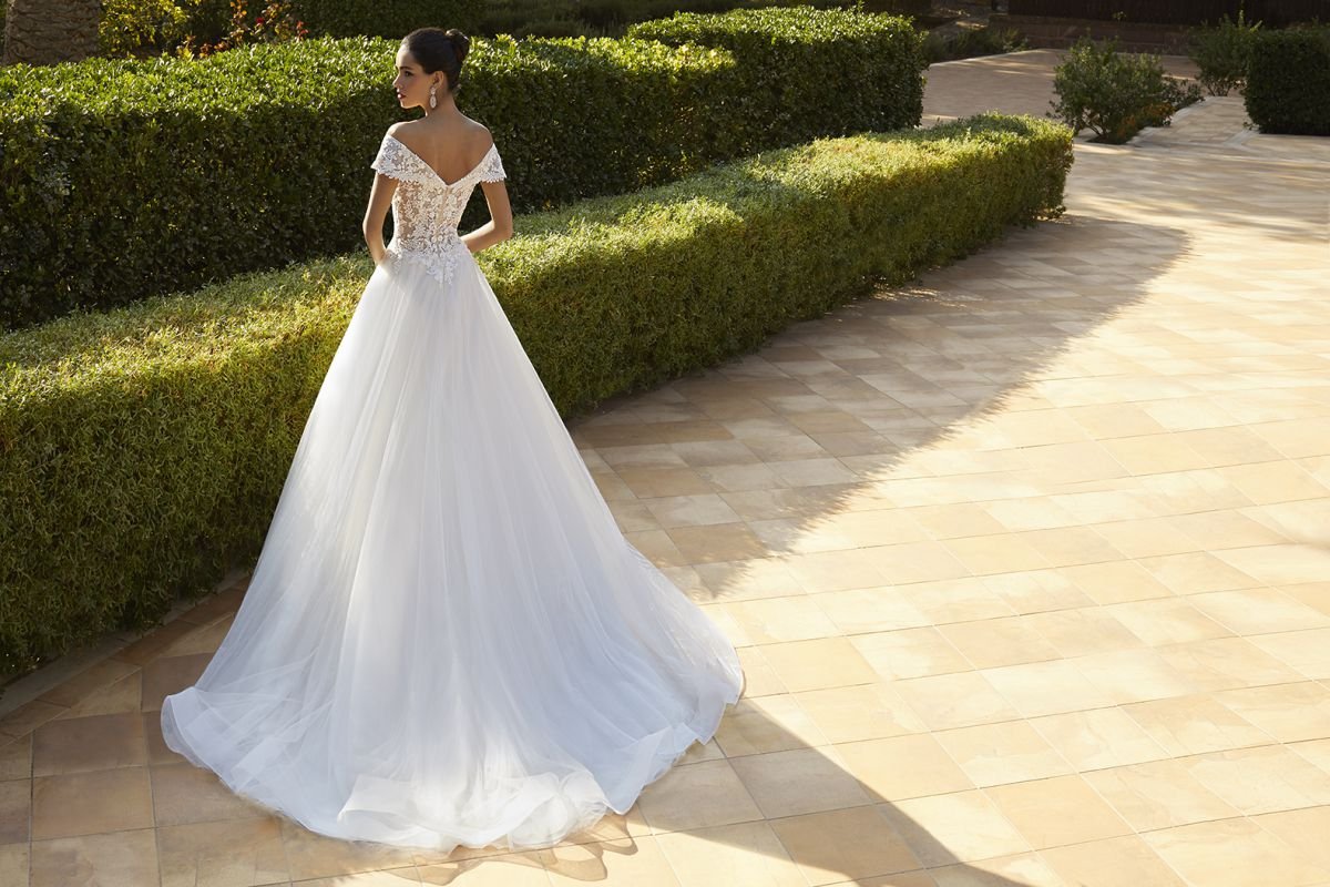 Demetrios Cosmobella 8047 Back.jpg