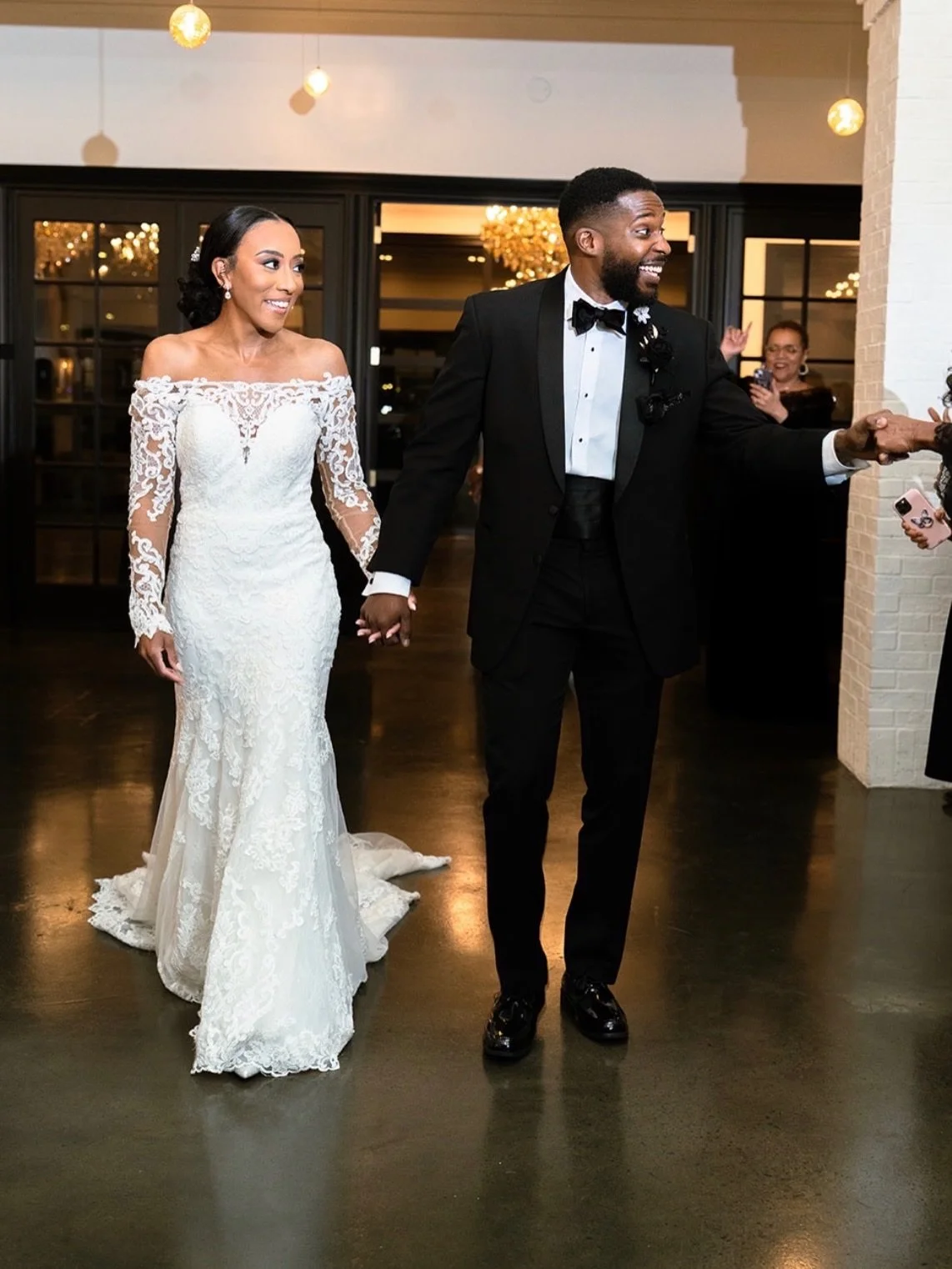 From yes to I do 💍🤍 Our gorgeous bride Raven tied the knot with her newly wedded husband Brandon! Thank you for letting us be part of your bridal journey 🥹 Wishing you both a lifetime of happiness 💖
.
.
.
#nataliesbridalsbybb #weddingday #wedding