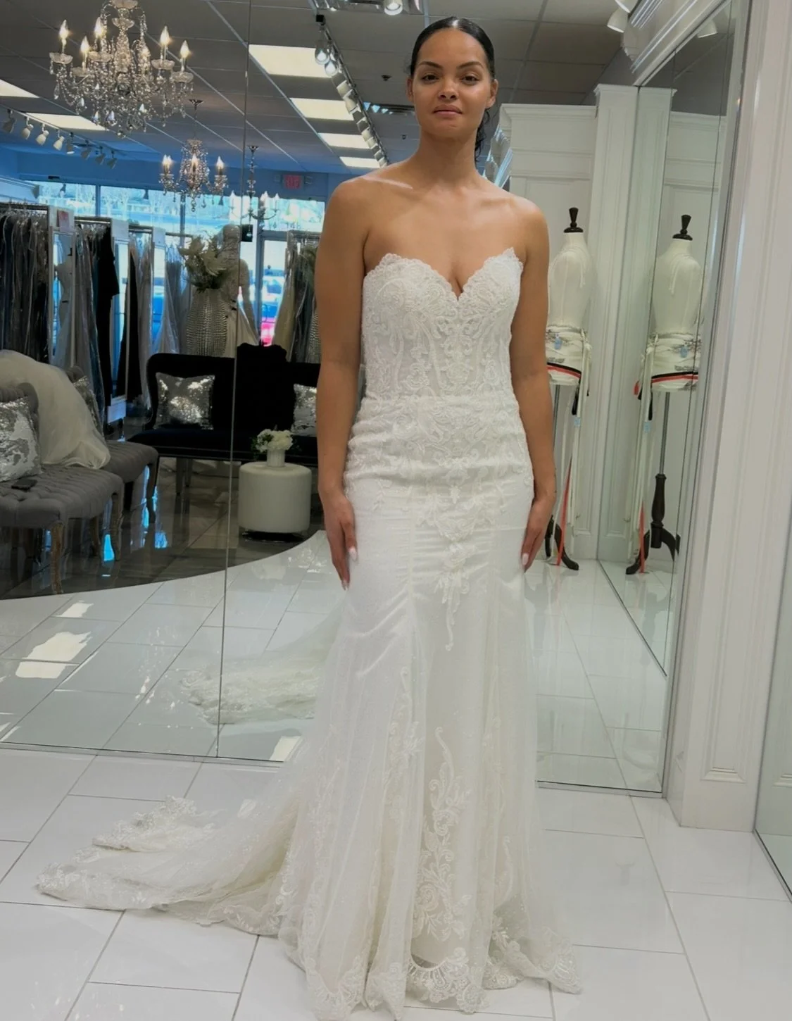 This strapless fit &amp; flare beauty combines timeless bridal beauty with stunning lace details and soft shimmer designed to shine the night away 🤩✨ Elegant. Romantic. And unforgettable 💖
.
.
.
#nataliesbridalsbybb #weddingdress #bride #fitandflar
