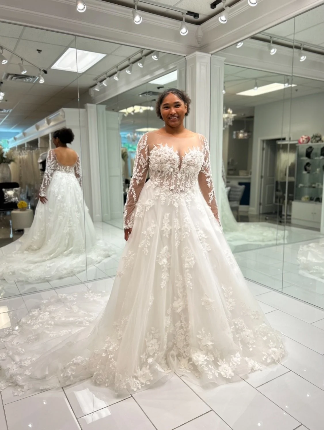 For the bride who wants to feel magical, elegant, and a little extra 😇 This dreamy ball gown is covered in the most stunning 3D floral appliqu&eacute;s and a train that deserves a dramatic entrance moment 🥰👑
.
.
.
#nataliesbridalsbybb #weddingdres