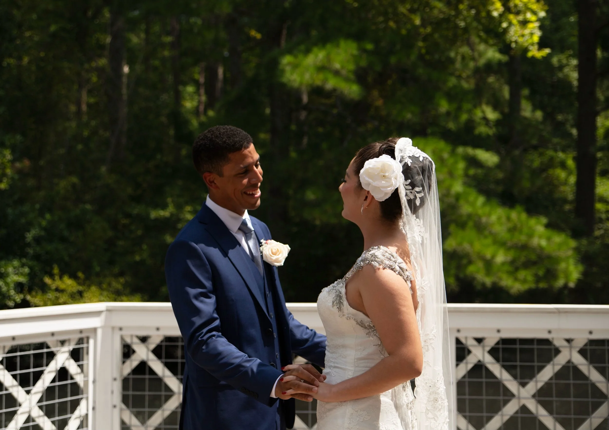 Our beautiful bride Lindsy looks absolutely stunning on her wedding day 🥹 Getting to be a small part of your bridal journey was such a joy, and your kindness made it even more special 🤍 We&rsquo;re so excited to see the rest of your photos! Congrat