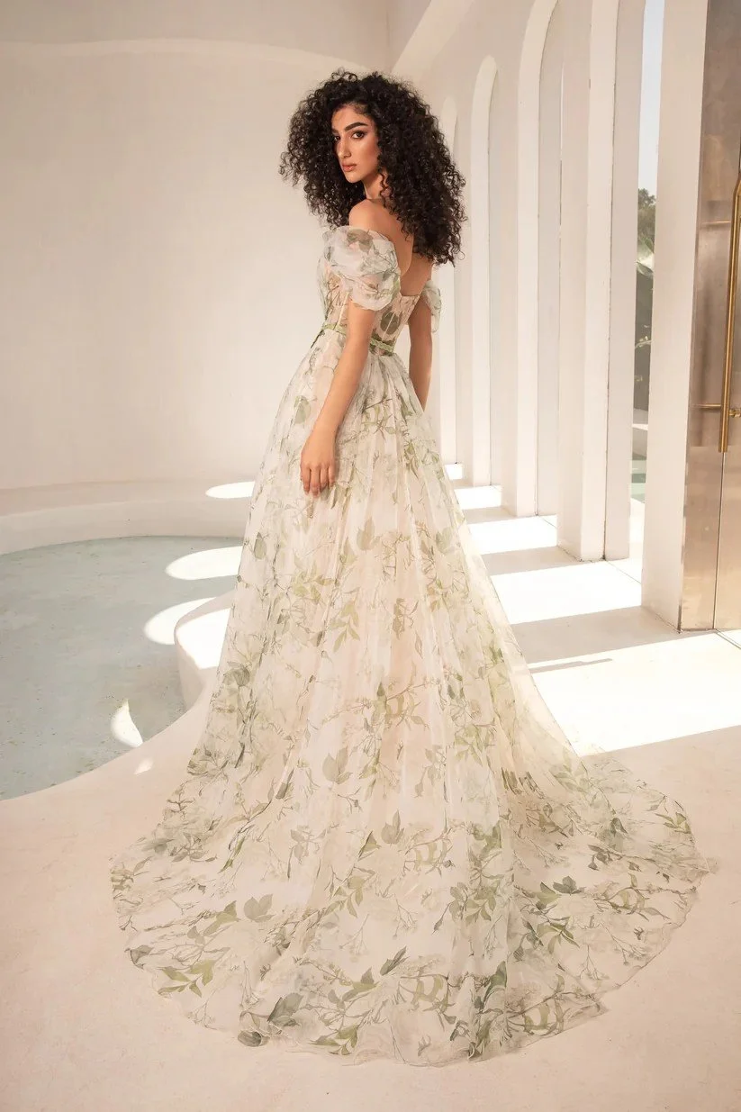 Chic Nostalgia Style Vanna Back.jpg