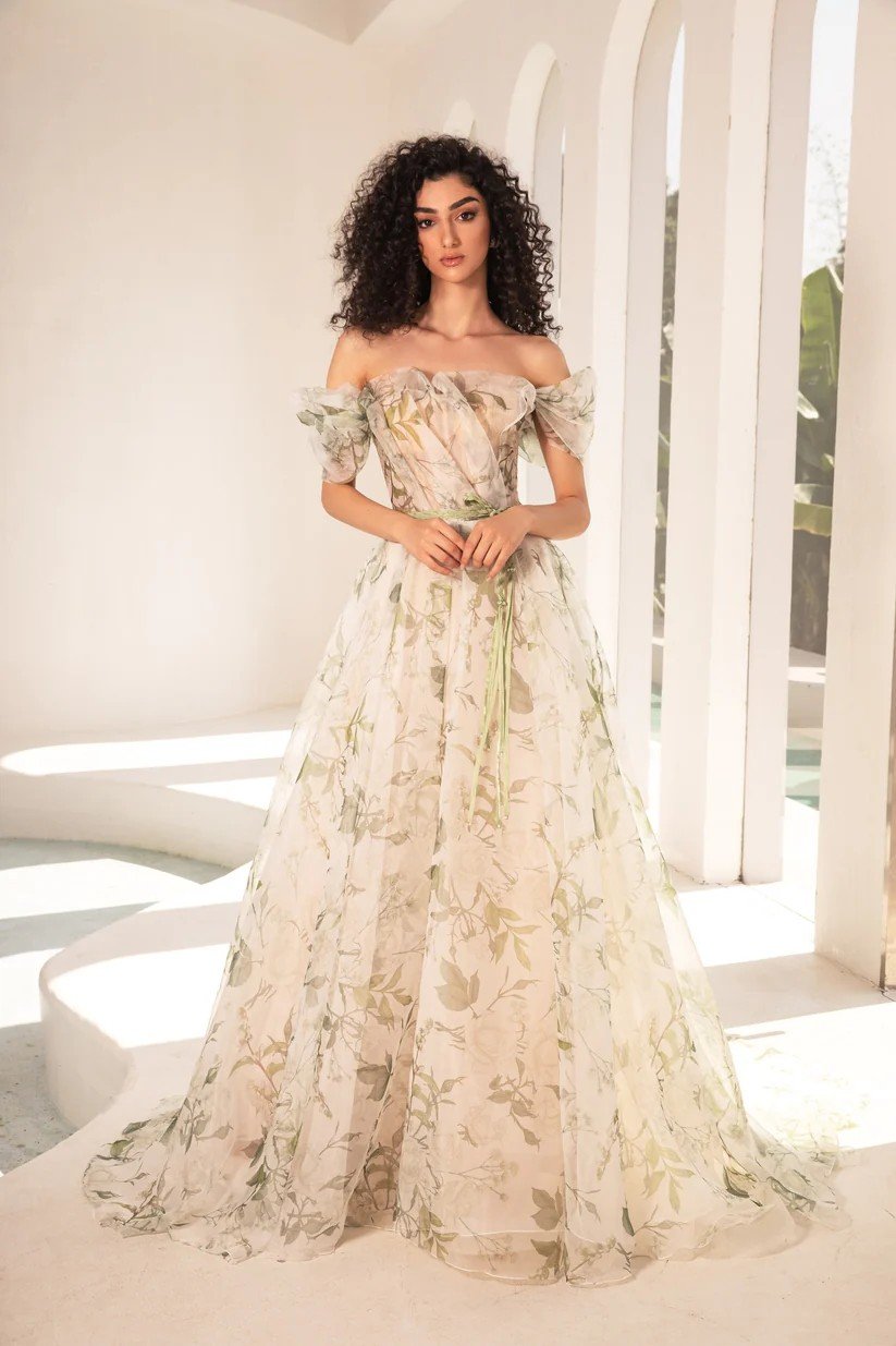 Chic Nostalgia Style Vanna