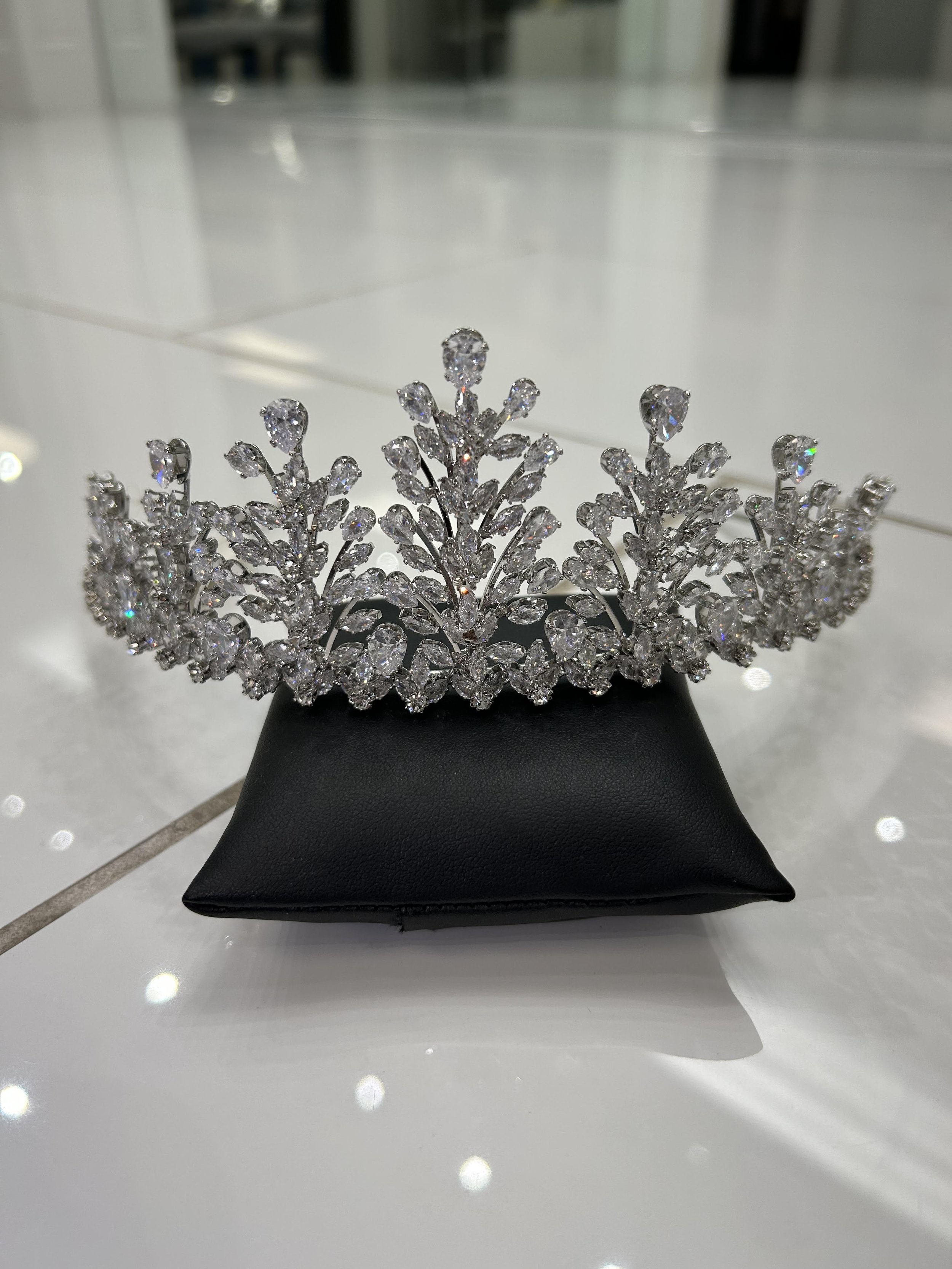 Design by Con. UT957 2.jpg