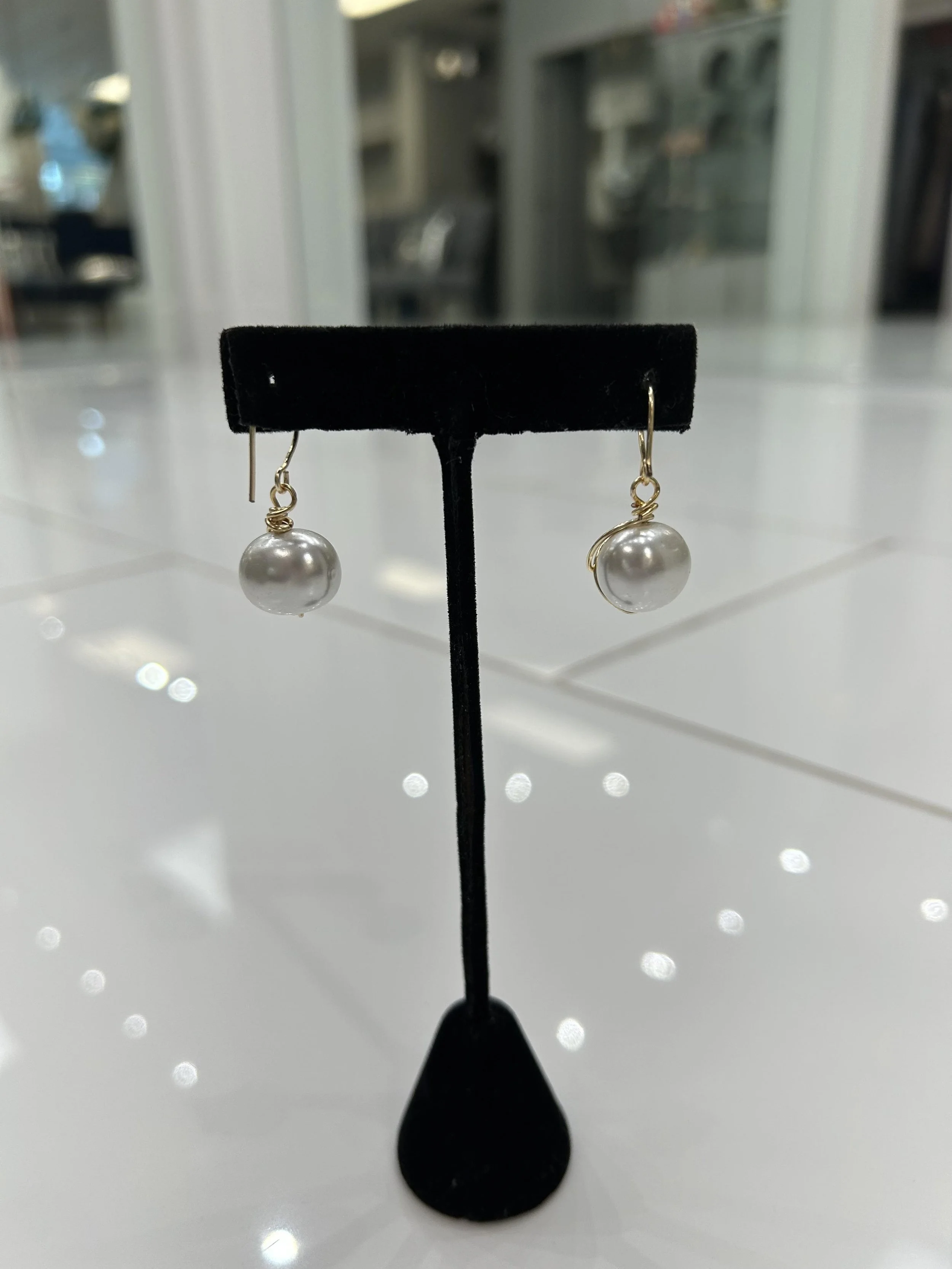Arace Earrings.jpg