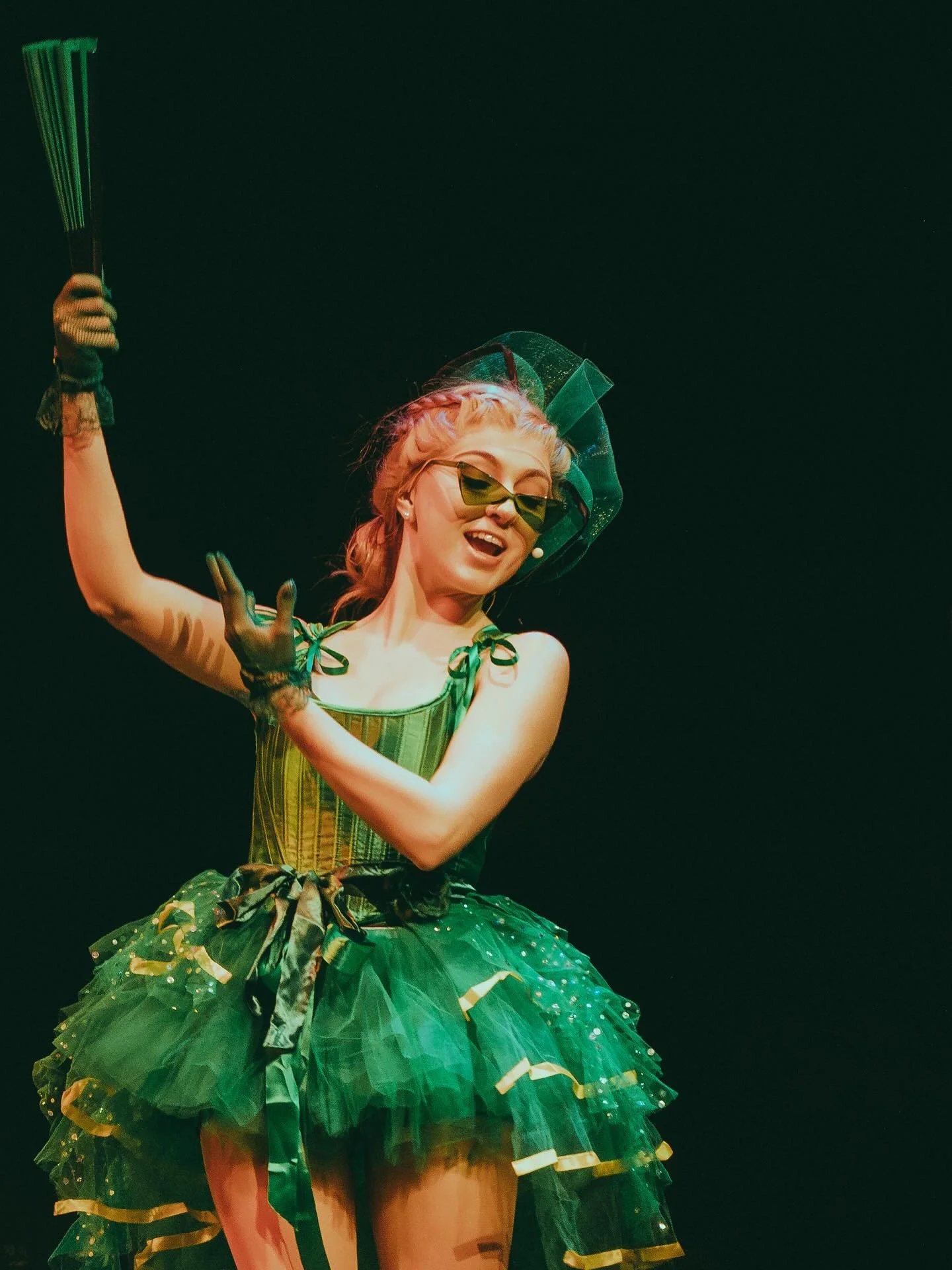 Sneak peek from the merry old land of @theargyletheatre!! Stay tuned for 🫧👑💖✨

📷: @photosxbyem