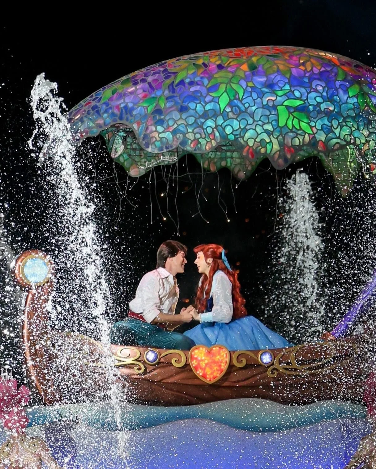 Life is sooo the bubbles!!🧜&zwj;♀️🪷🦀🫧🐚