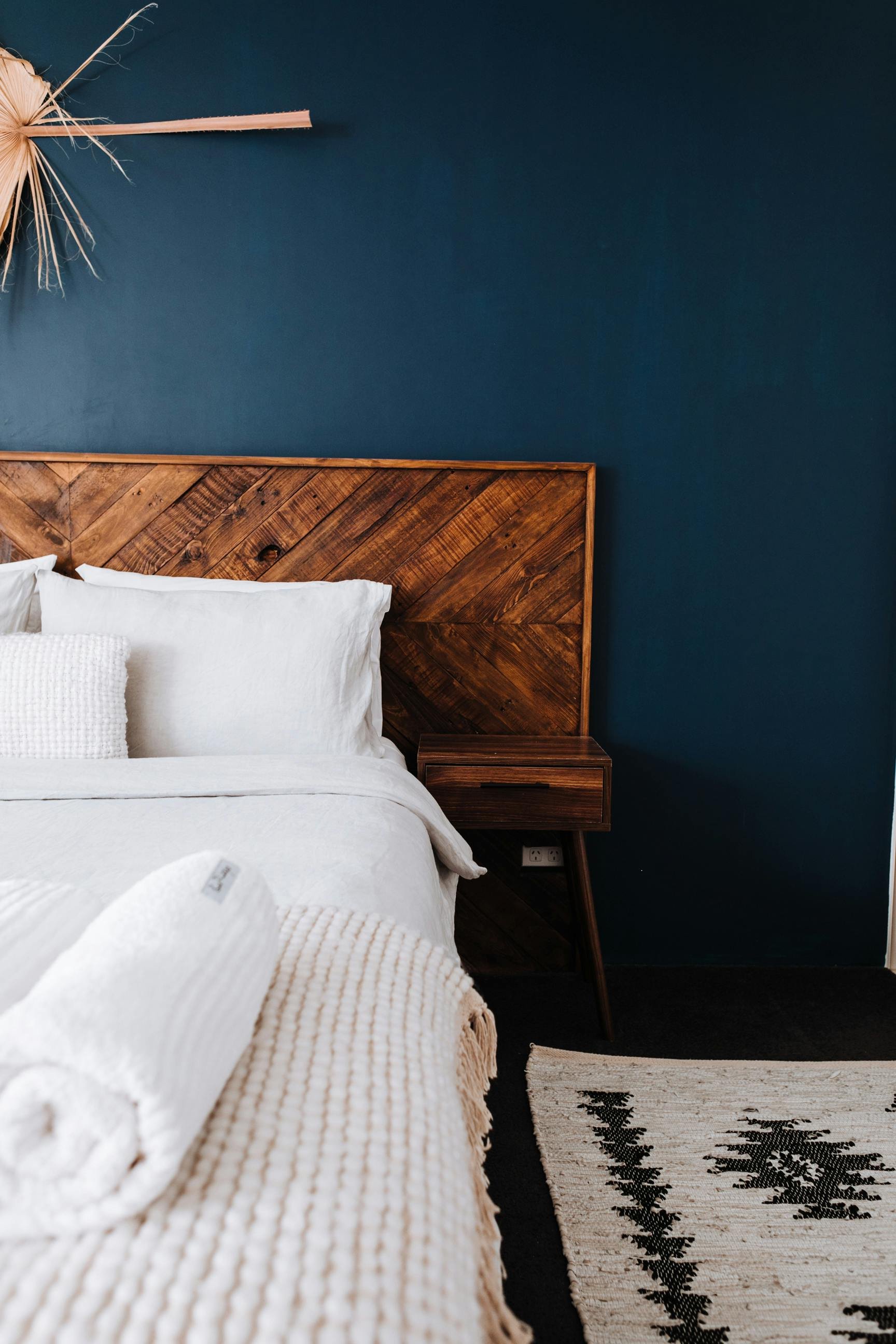 Is it worth hiring a professional painter in Edinburgh 