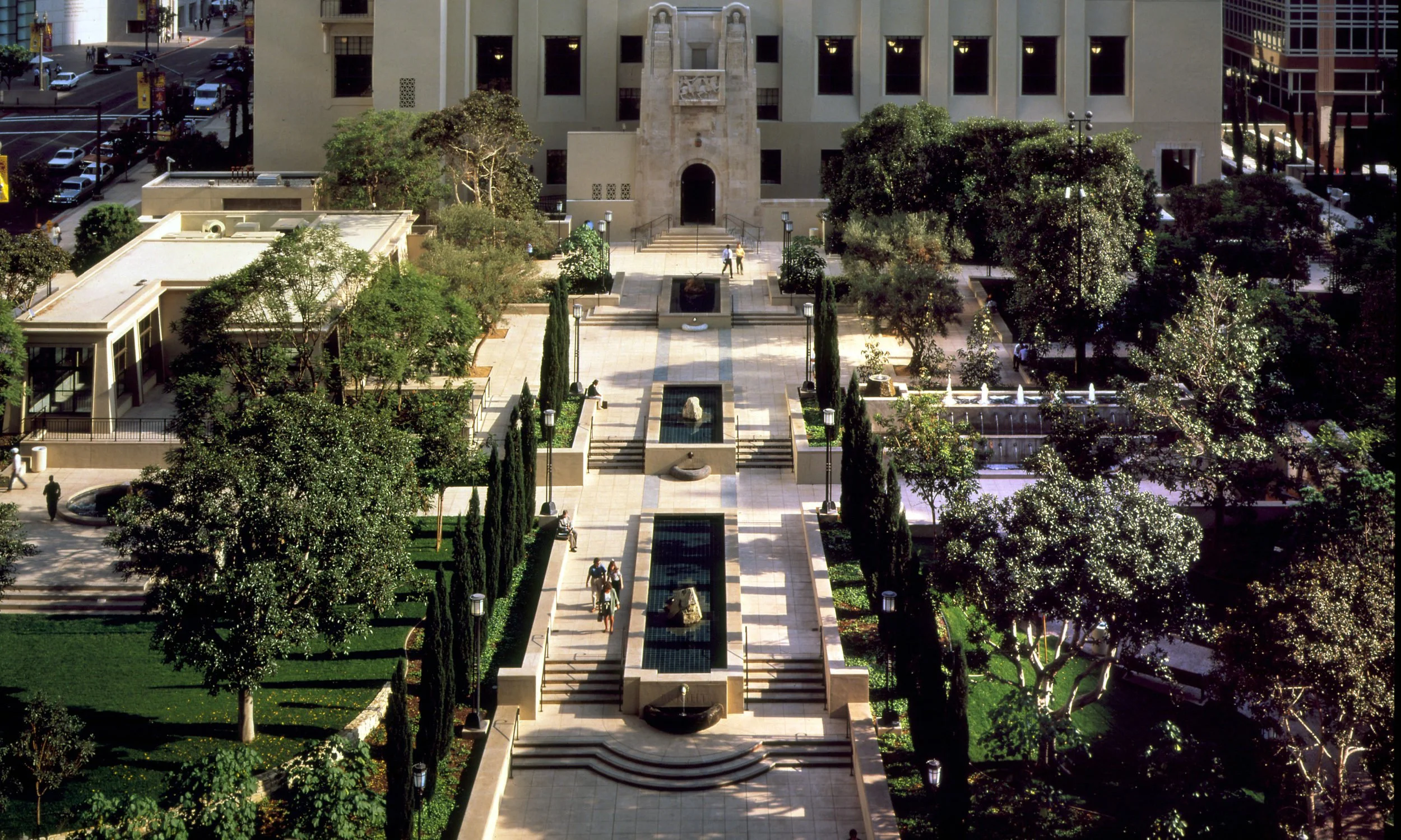 Steinberg-Hart_Los-Angeles-Public-Library-4-aspect-ratio-5-3.jpg