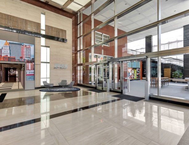 550-S-Hope-Property-Gallery-001.jpg