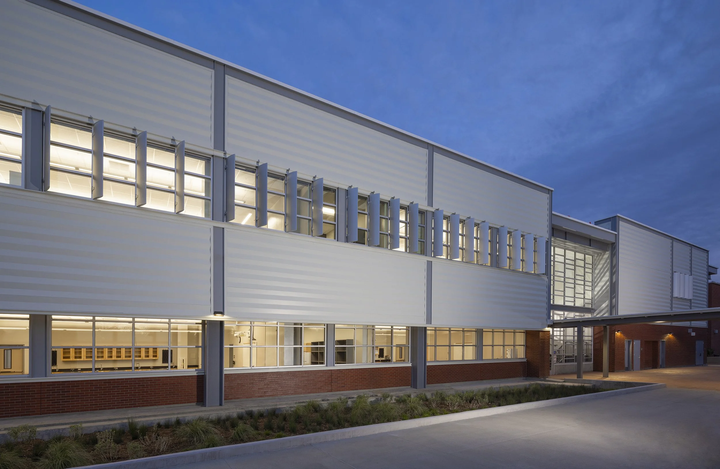 LAUSD Grant HS-9965_300dpi_small.jpg