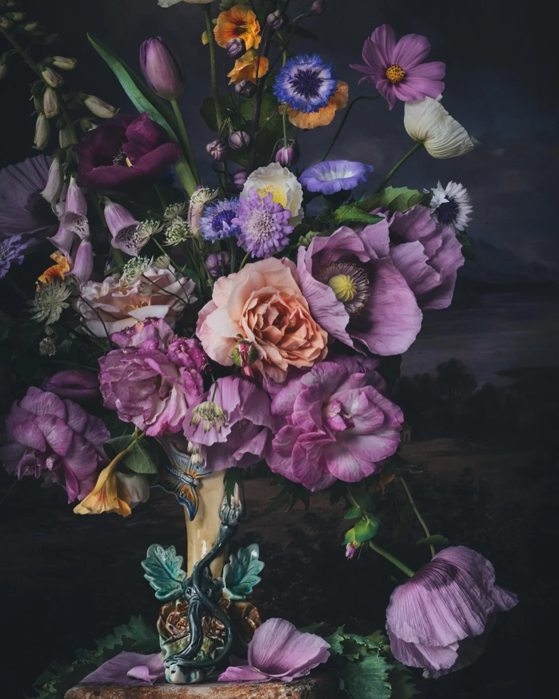 I found this gorgeous little vase in the most amazing antique store in Amsterdam last year, I gave myself a limit of two vases for the entire time we were away. This trip was not to be about shopping but more about exploring and experiencing these in