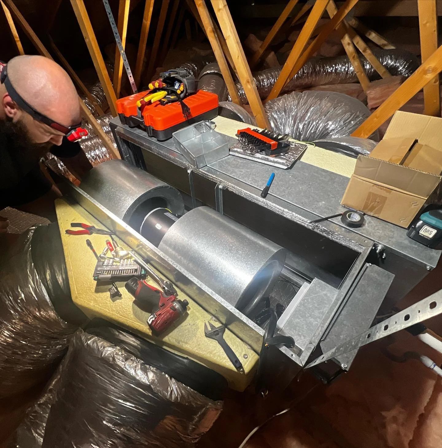 Another successful AC repair! Faulty indoor fan motor replaced to ensure this customers system is summer ready. 
Contact us today to stay comfortable all year round. ❄️🔧