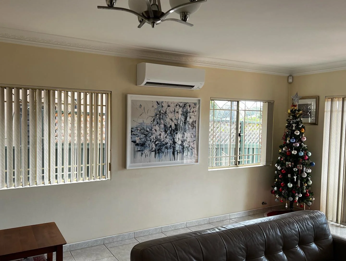 7.1kw Daikin split system installed to make sure this client stays cool during Christmas.