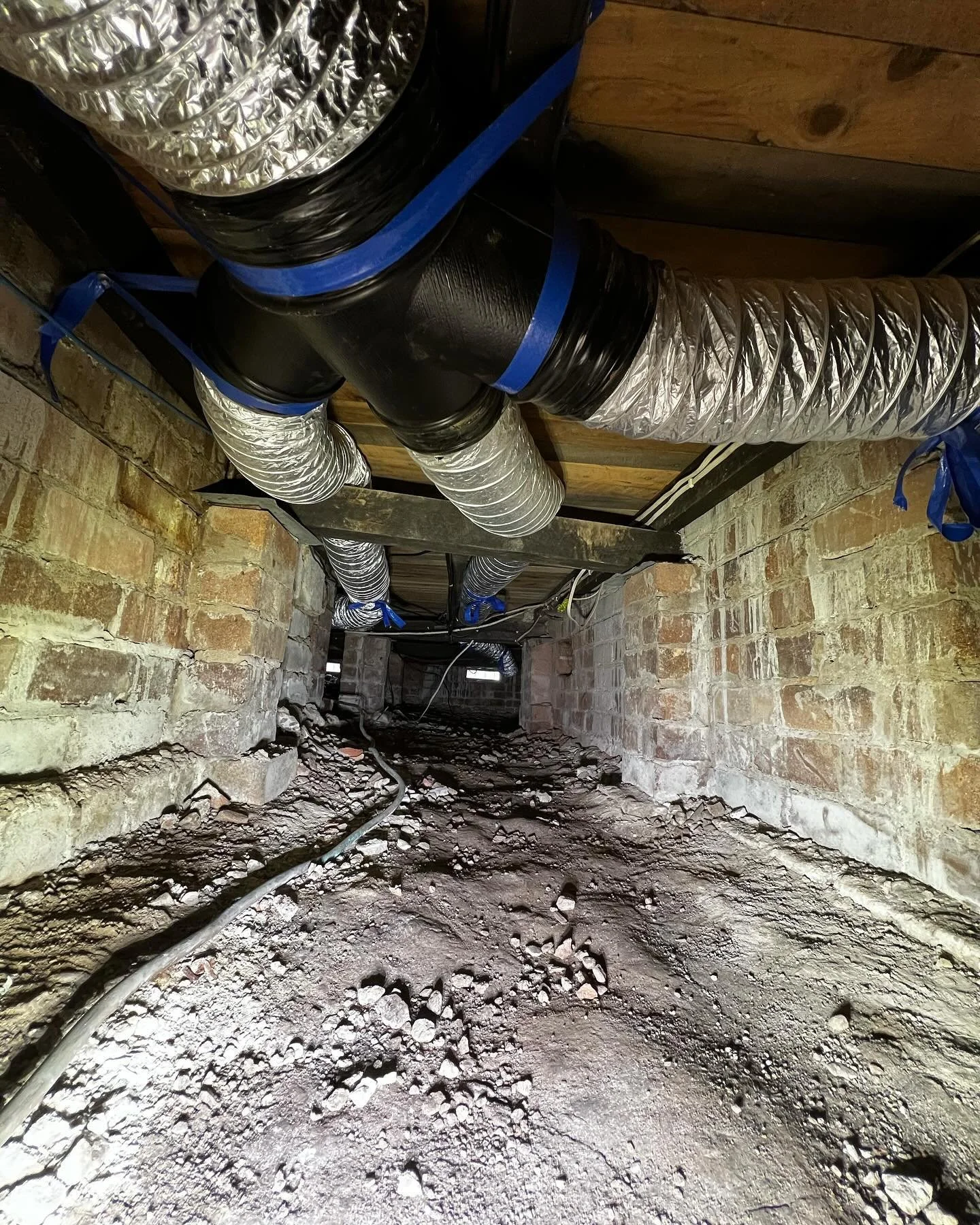 Underfloor ventilation installed to create cross flow ventilation and remove moisture build ups.