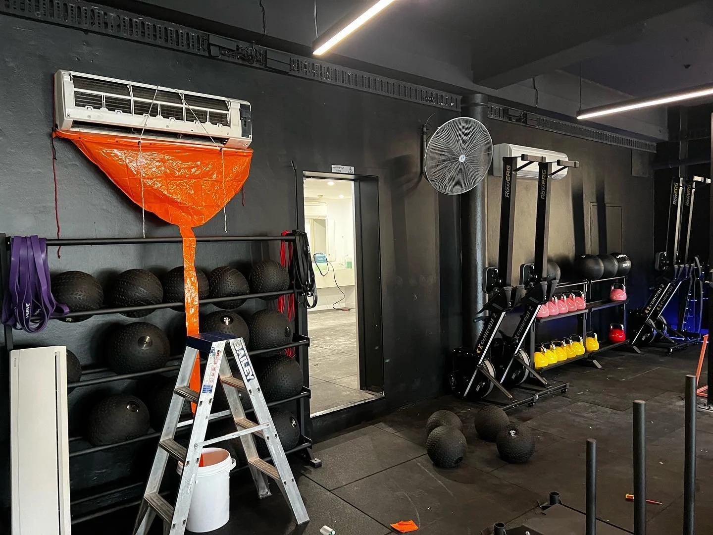 Deep clean of two split systems for our friends at @c3.training.padstow ! Ensuring the systems are operating at 100% efficiency and help the team stay cool while they train.