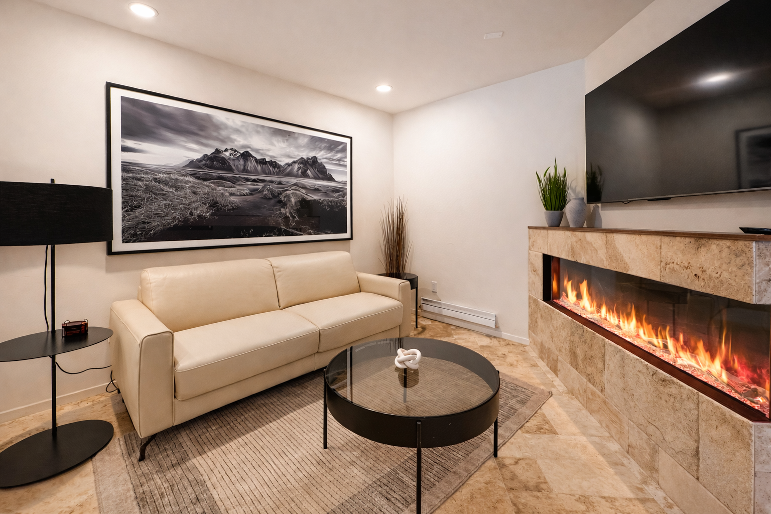 405 Penhouse_Den 1_Edited.png